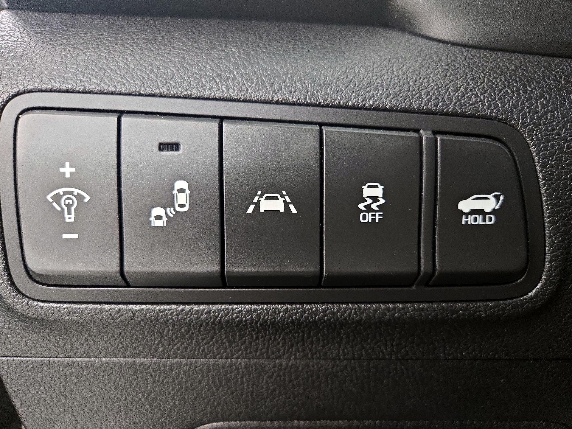 Thumbnail: 2020 Hyundai Tucson - 13