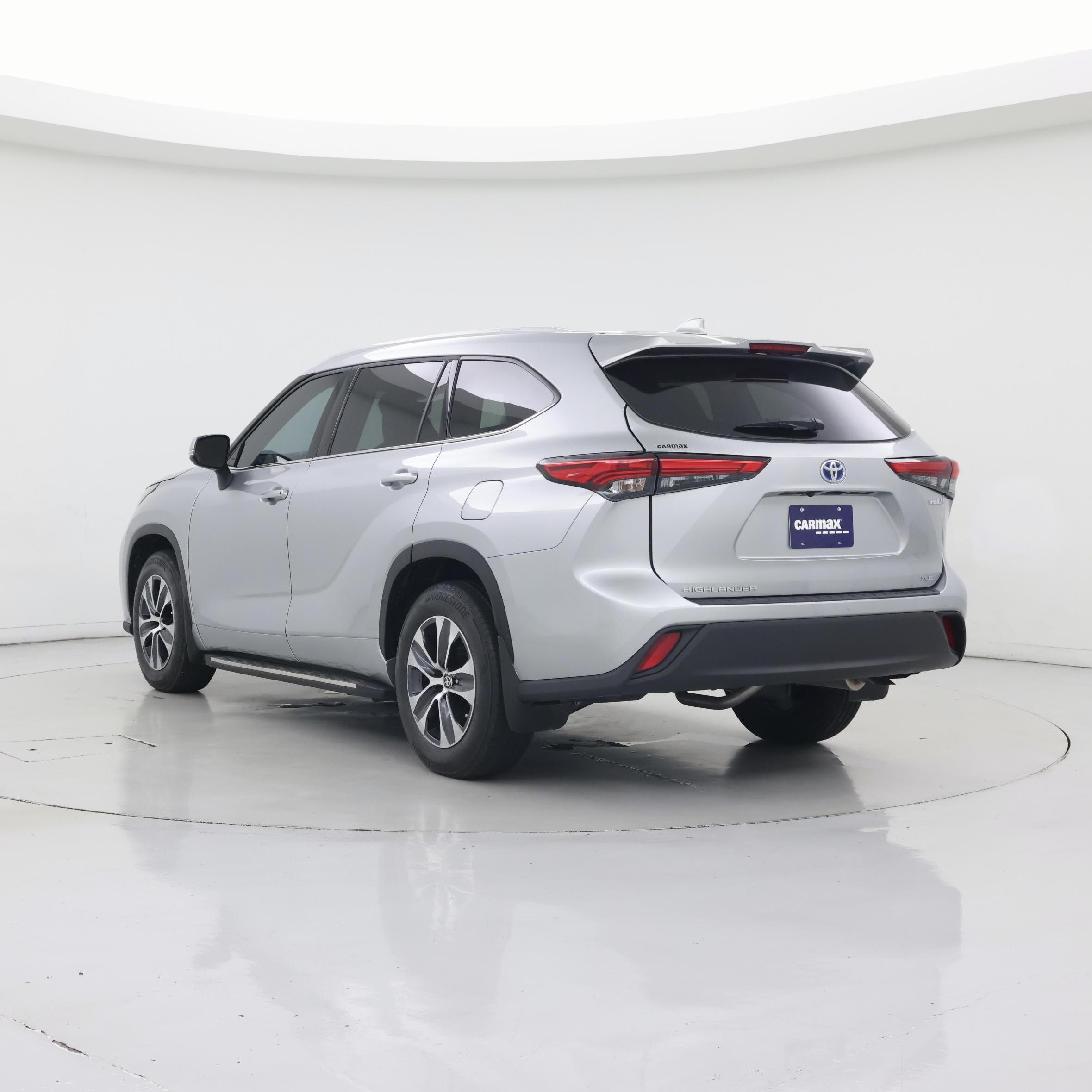 Thumbnail: 2022 Toyota Highlander - 2