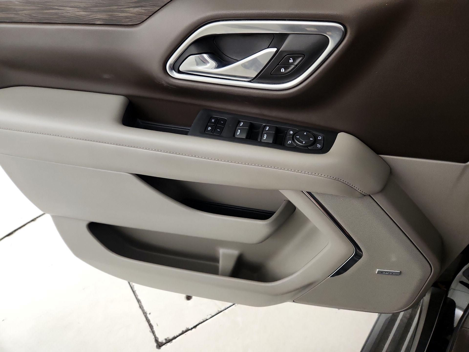 Thumbnail: 2021 Chevrolet Tahoe - 12