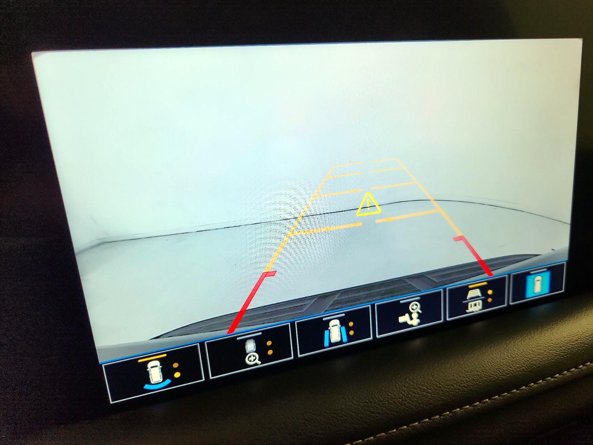 Thumbnail: 2021 Chevrolet Tahoe - 15