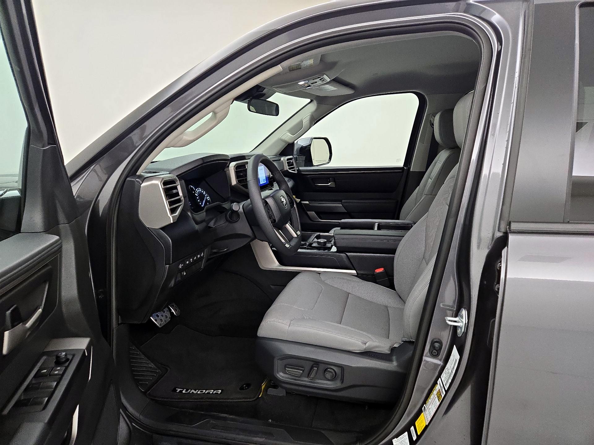 Thumbnail: 2024 Toyota Tundra - 11