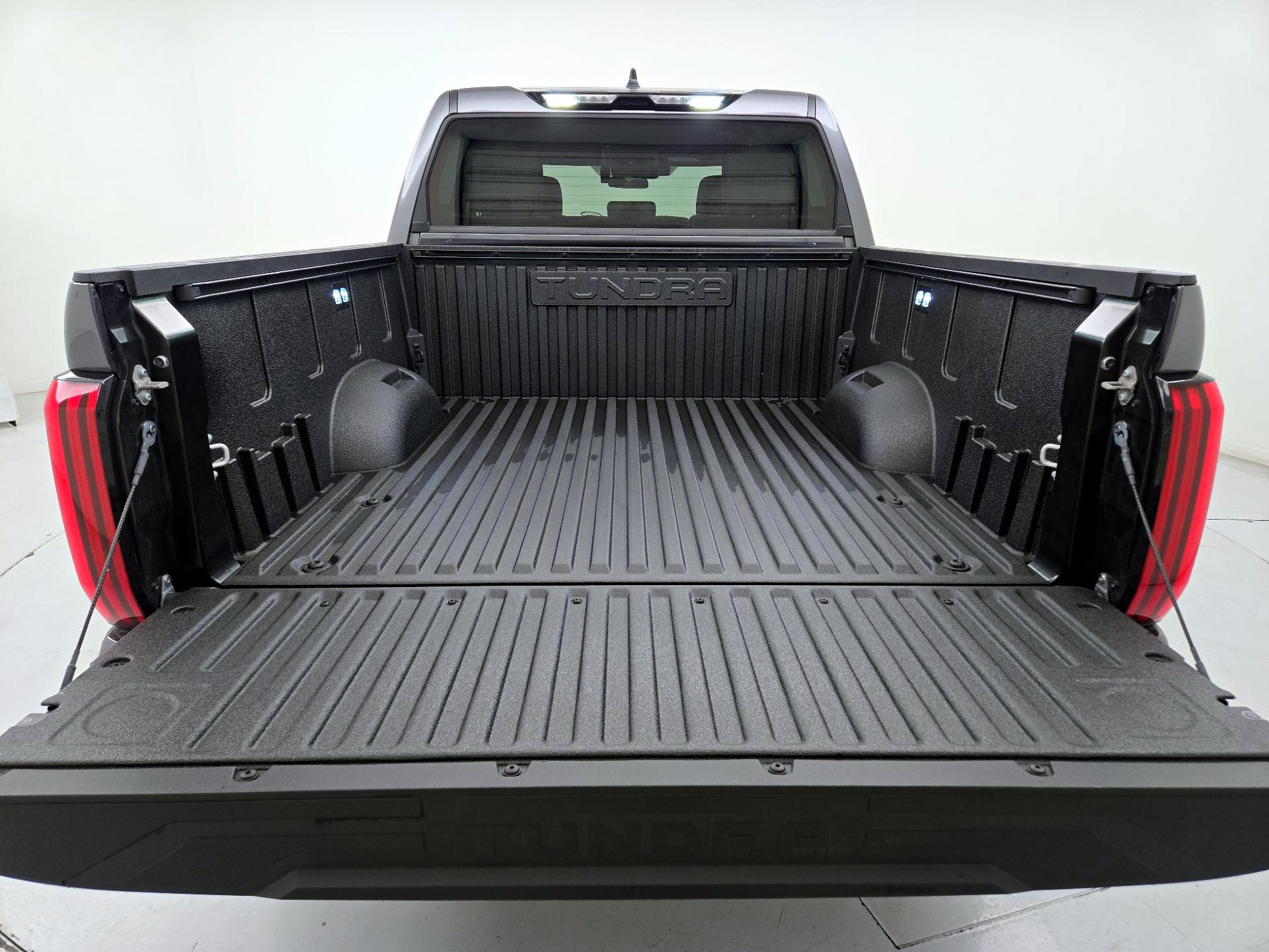 Thumbnail: 2024 Toyota Tundra - 20