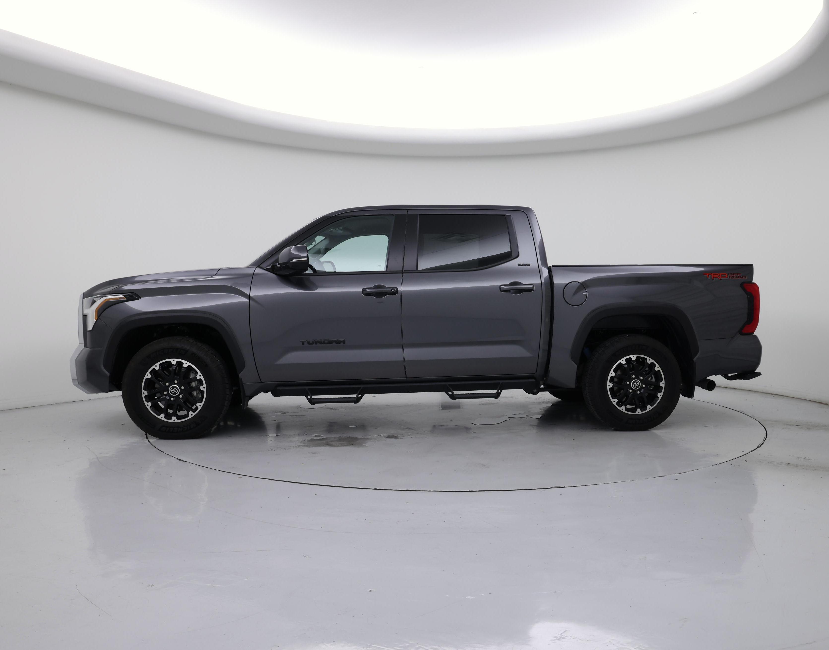 Thumbnail: 2024 Toyota Tundra - 3