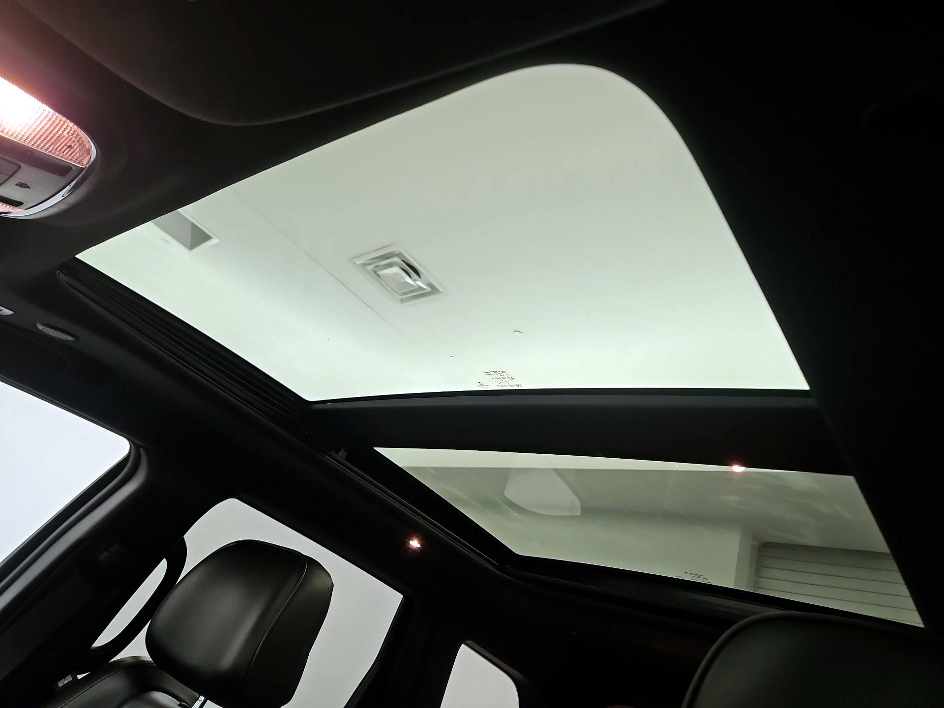 Thumbnail: 2018 Jeep Grand Cherokee - 18