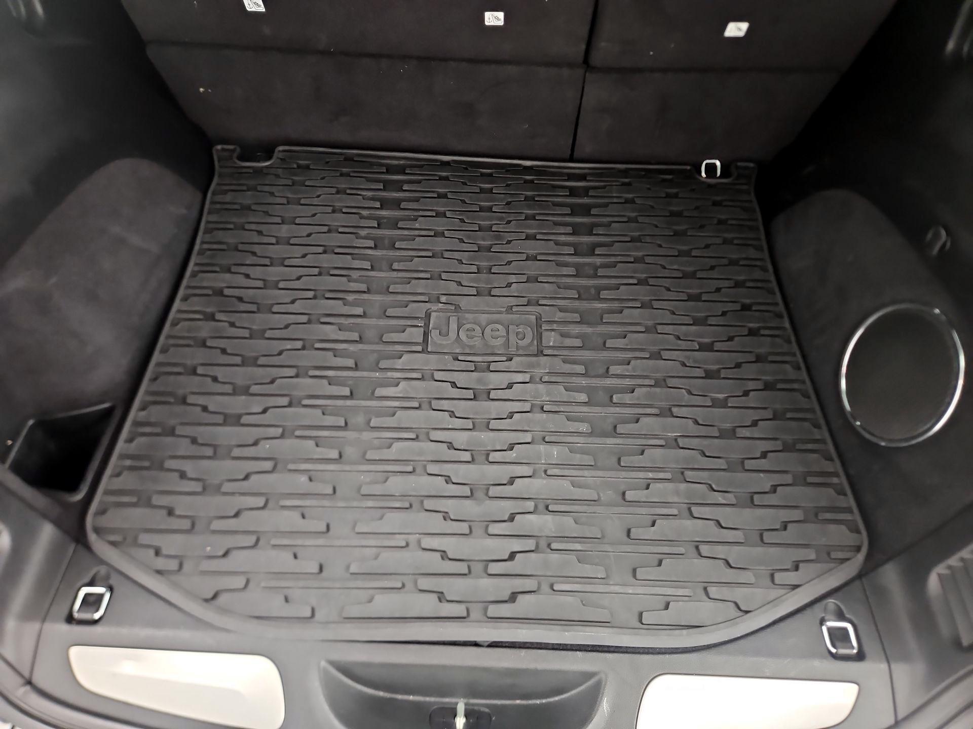 Thumbnail: 2018 Jeep Grand Cherokee - 20