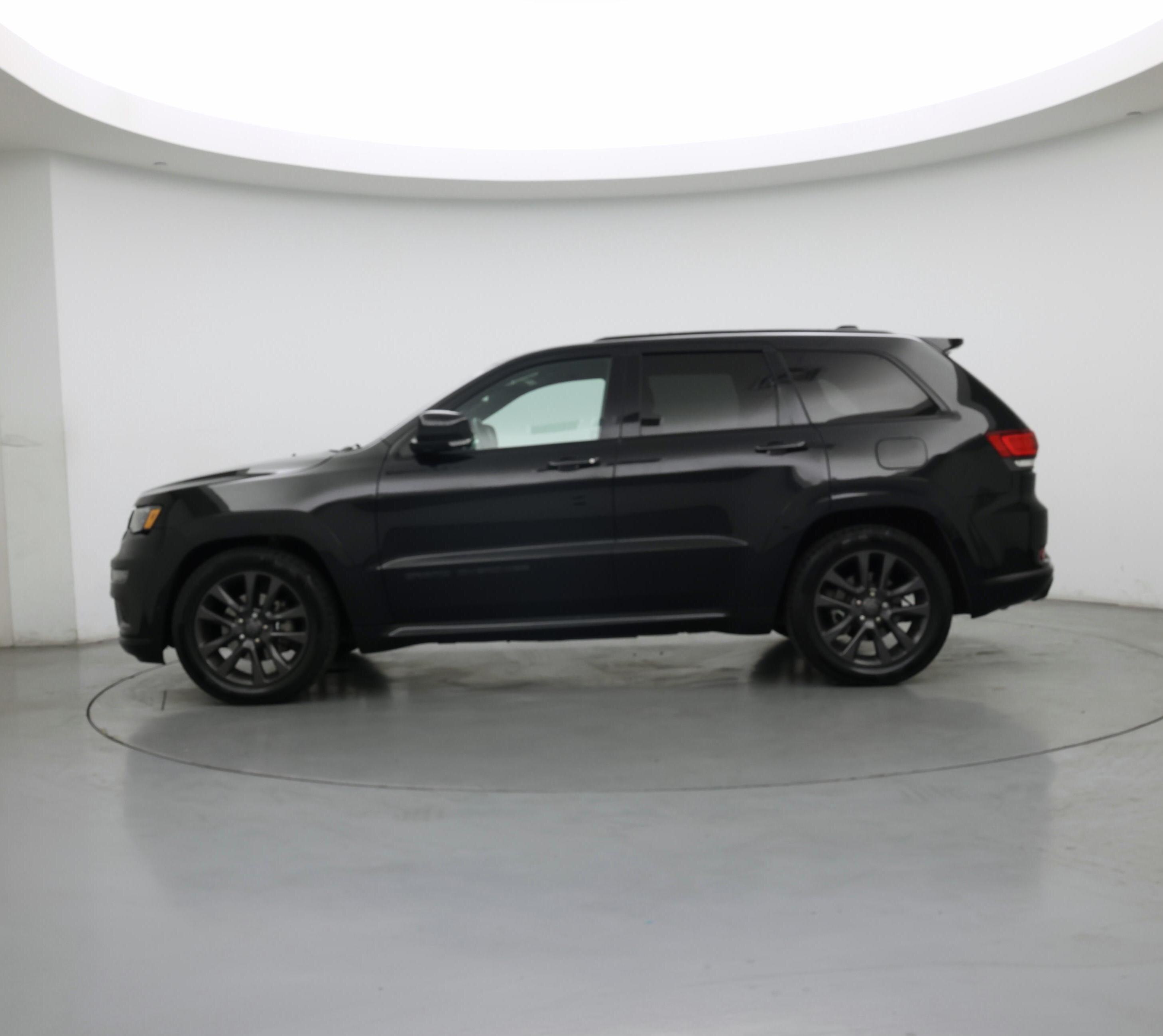 Thumbnail: 2018 Jeep Grand Cherokee - 3