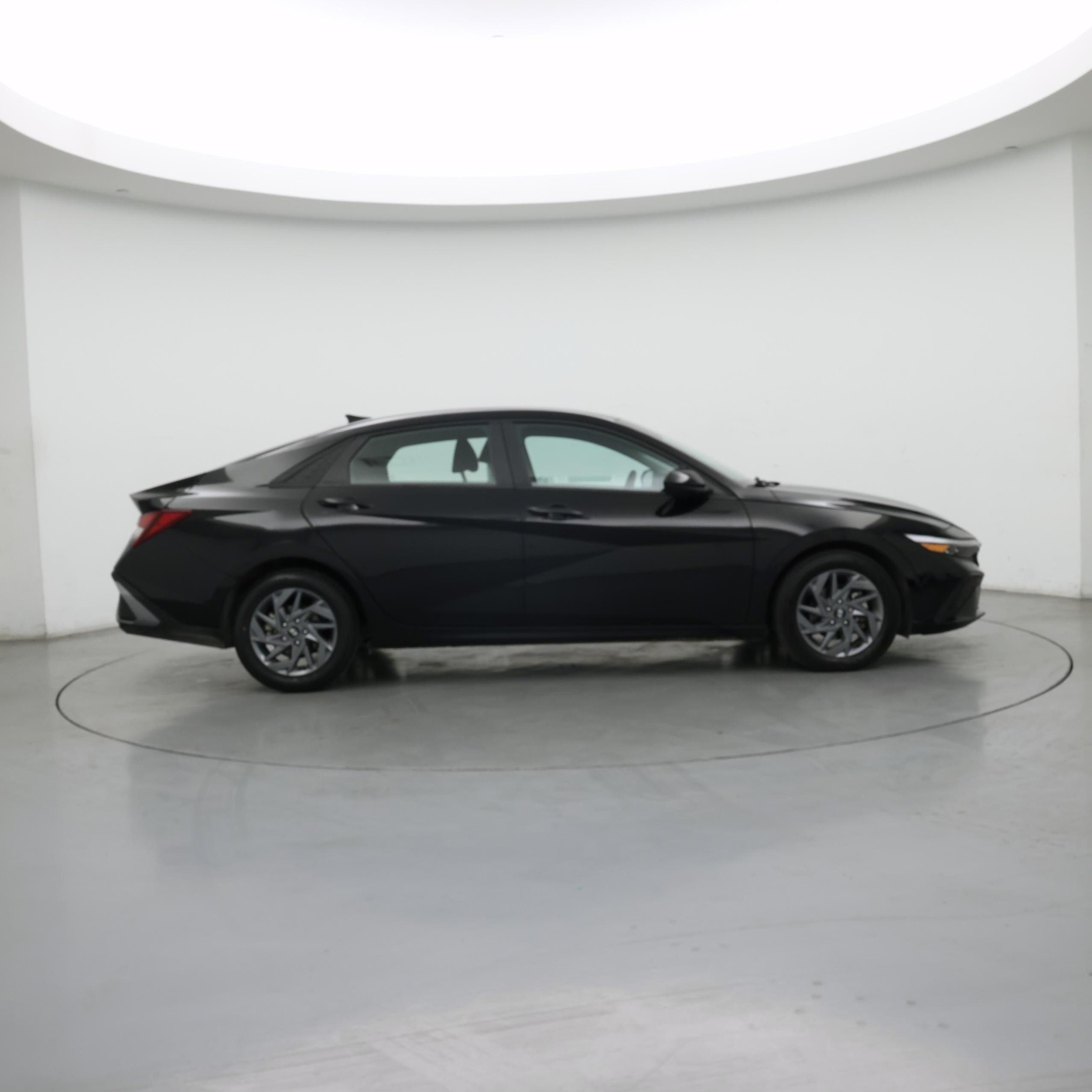 Thumbnail: 2024 Hyundai Elantra - 7