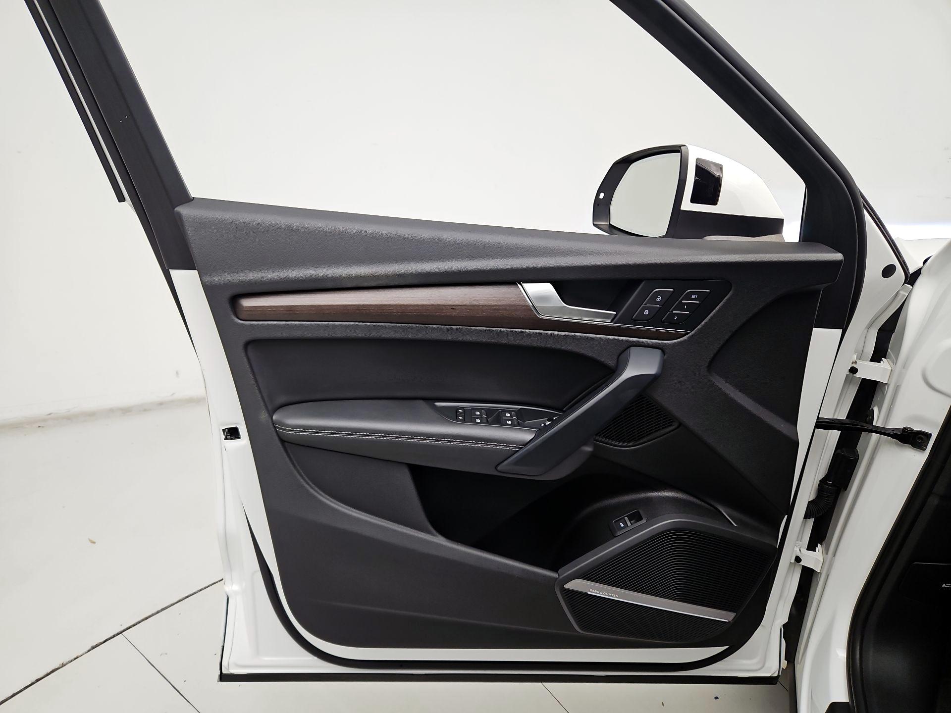 Thumbnail: 2021 Audi Q5 - 12