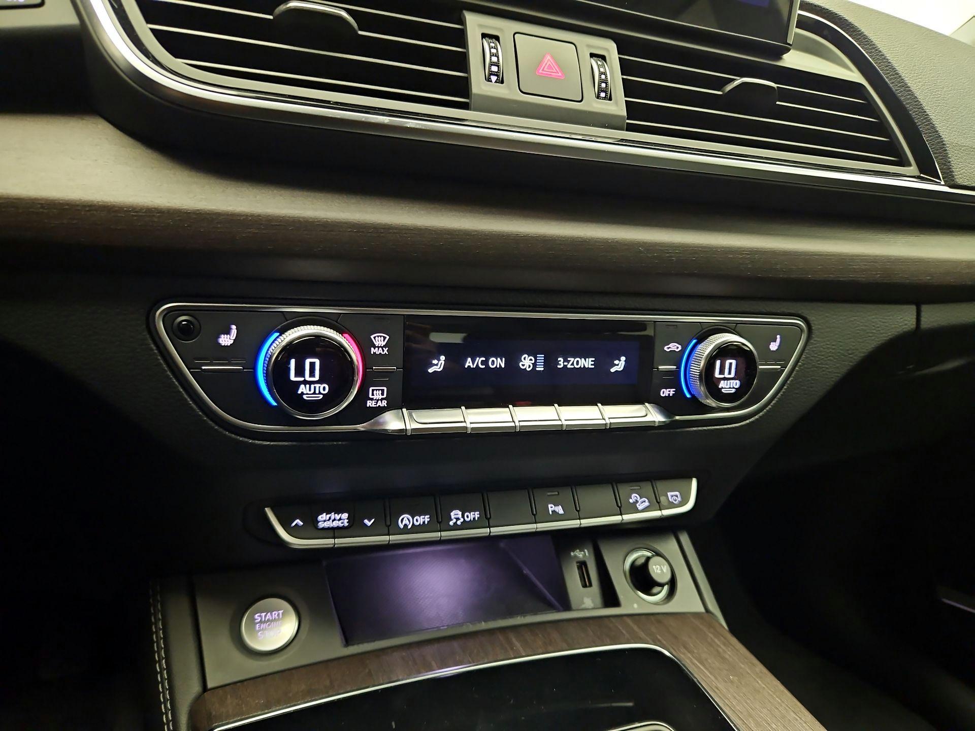 Thumbnail: 2021 Audi Q5 - 15