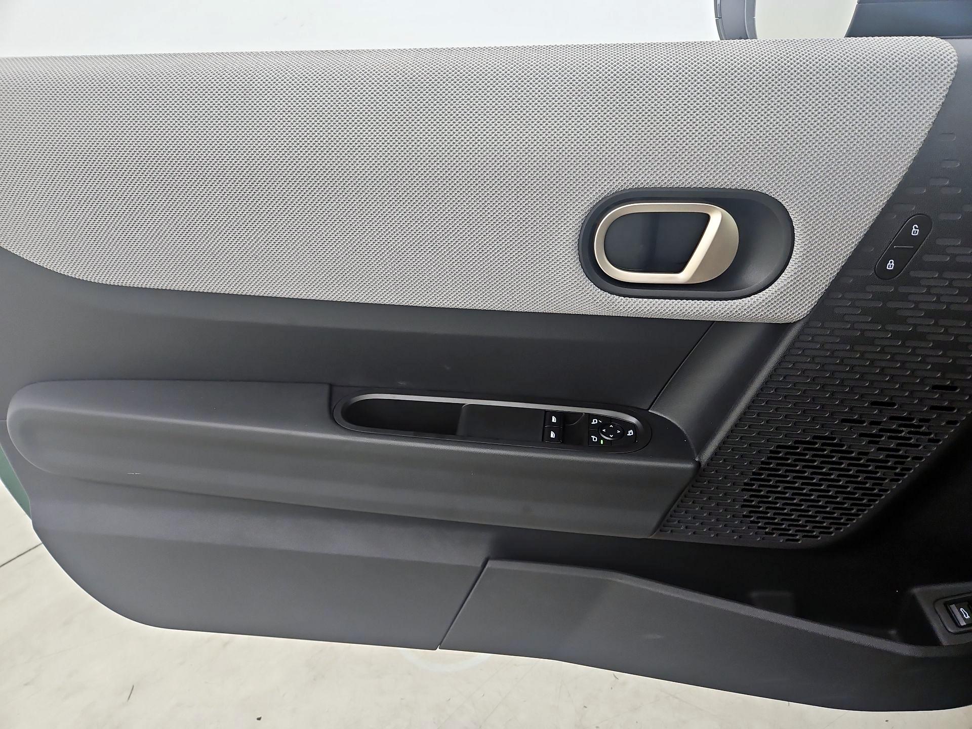 Thumbnail: 2025 MINI Cooper Hardtop - 12