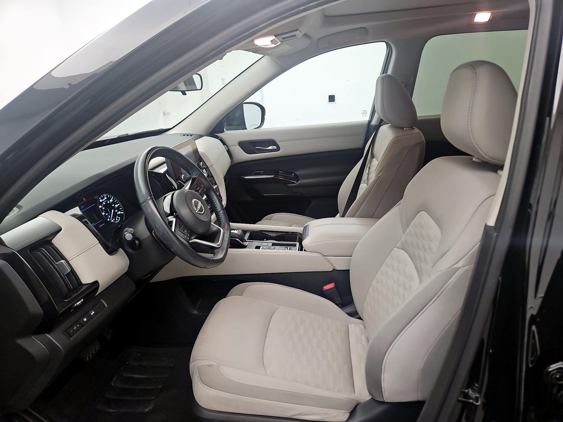 Thumbnail: 2022 Nissan Pathfinder - 11