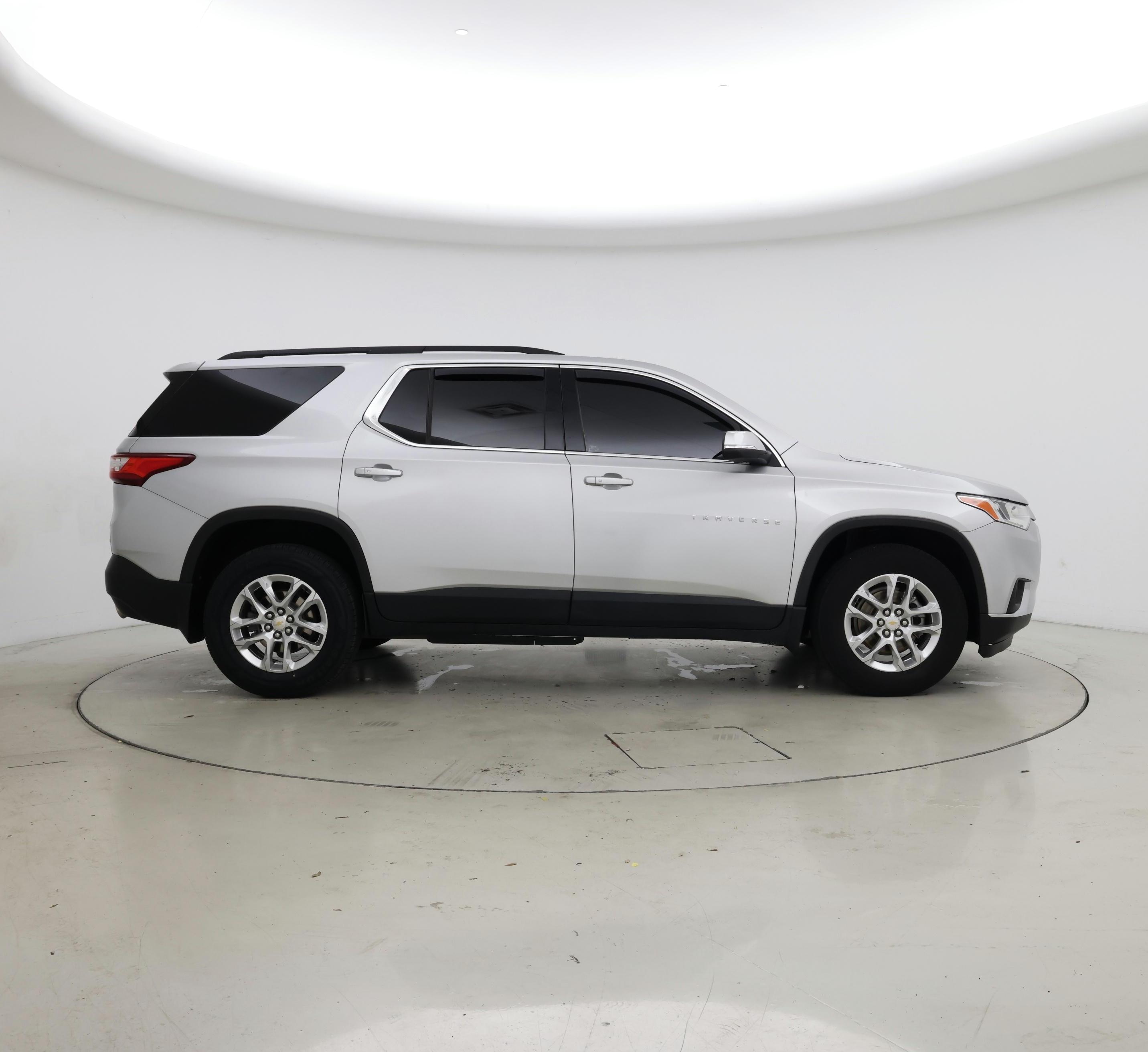 Thumbnail: 2021 Chevrolet Traverse - 7