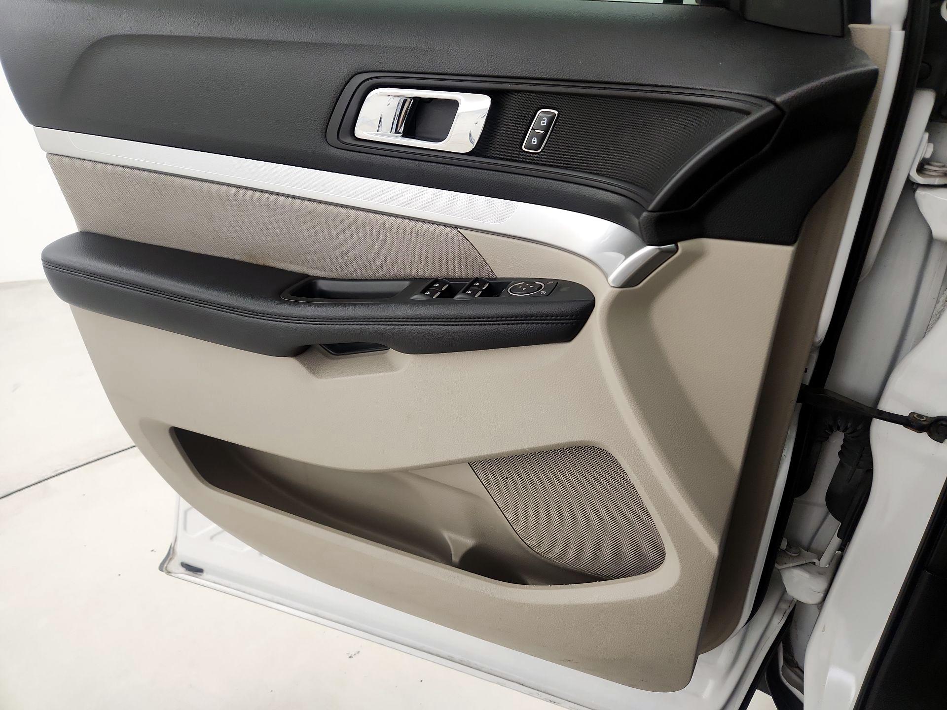 Thumbnail: 2018 Ford Explorer - 12