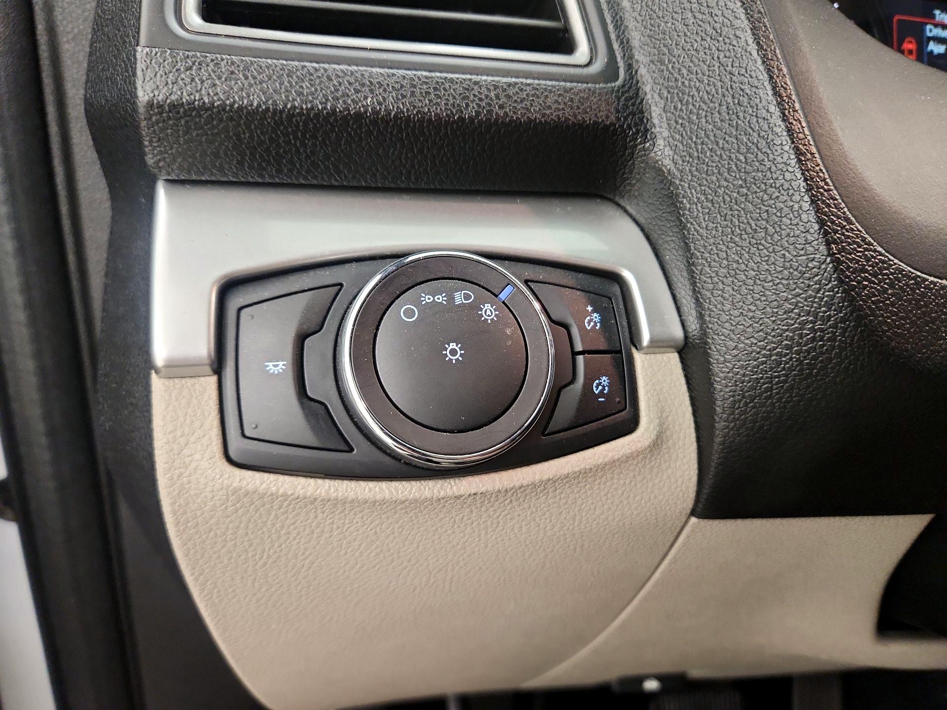 Thumbnail: 2018 Ford Explorer - 13