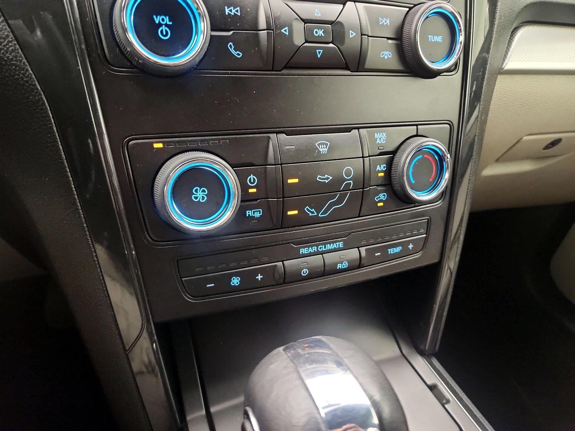 Thumbnail: 2018 Ford Explorer - 16