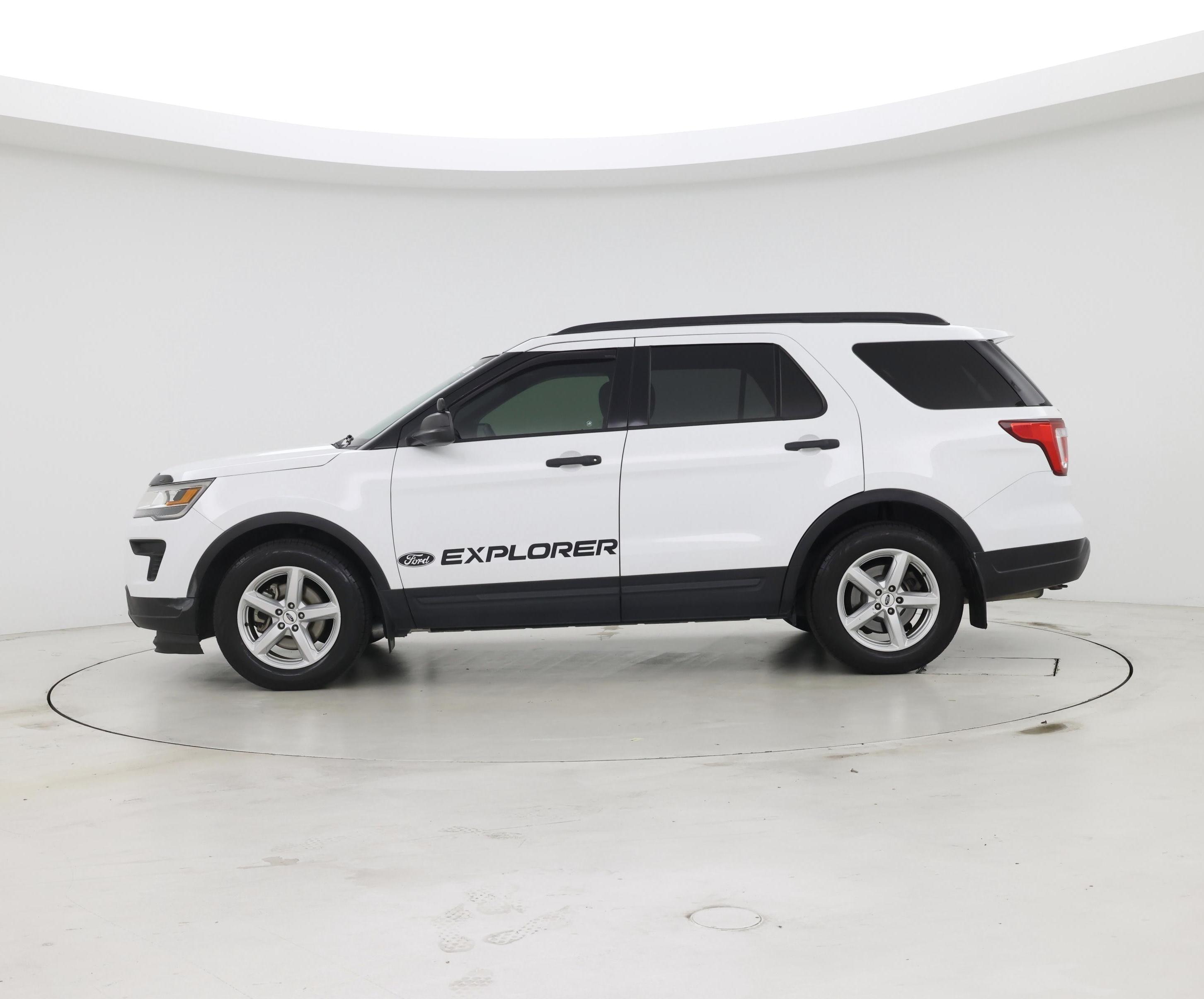 Thumbnail: 2018 Ford Explorer - 3