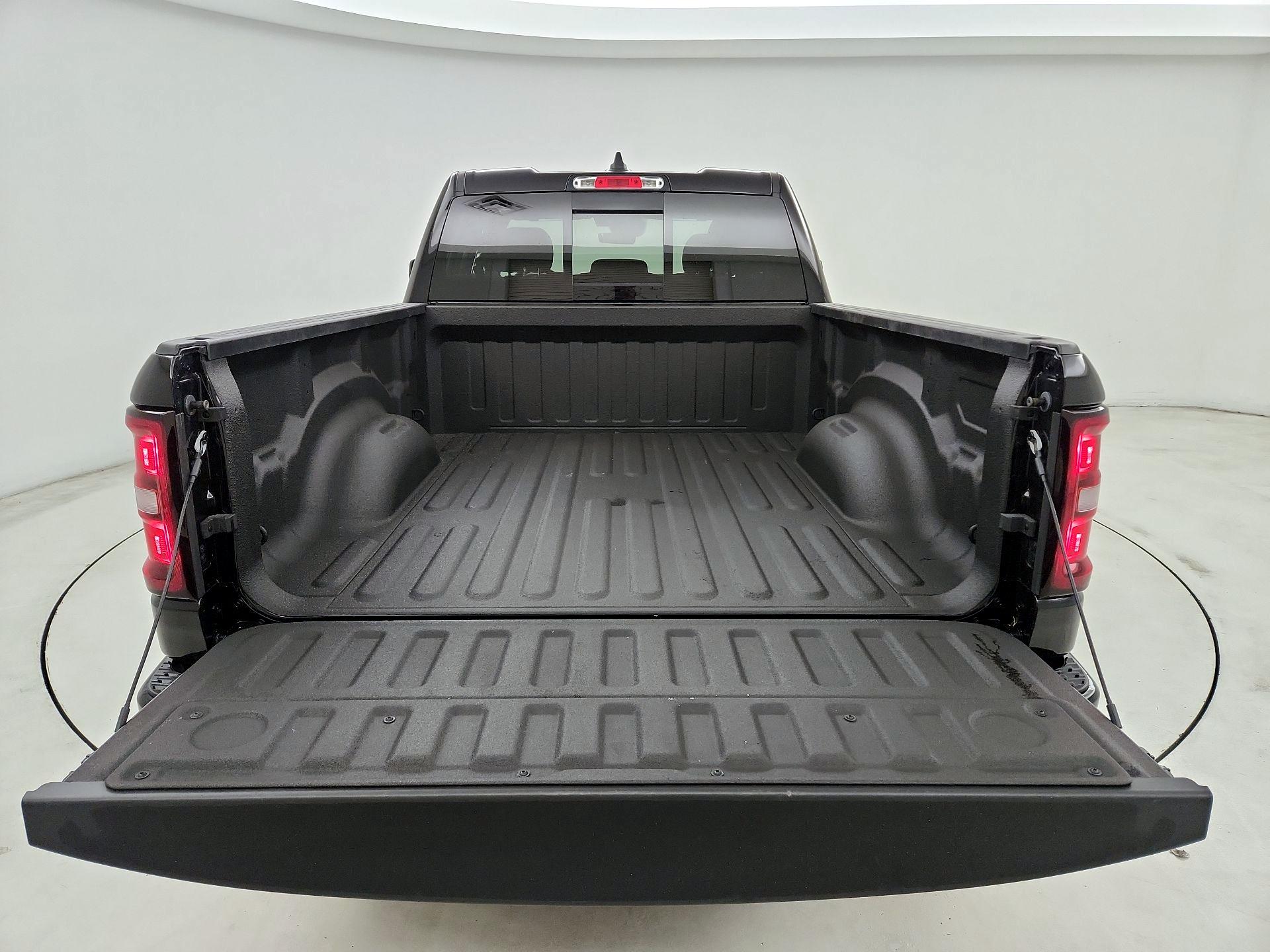 Thumbnail: 2025 RAM 1500 - 16