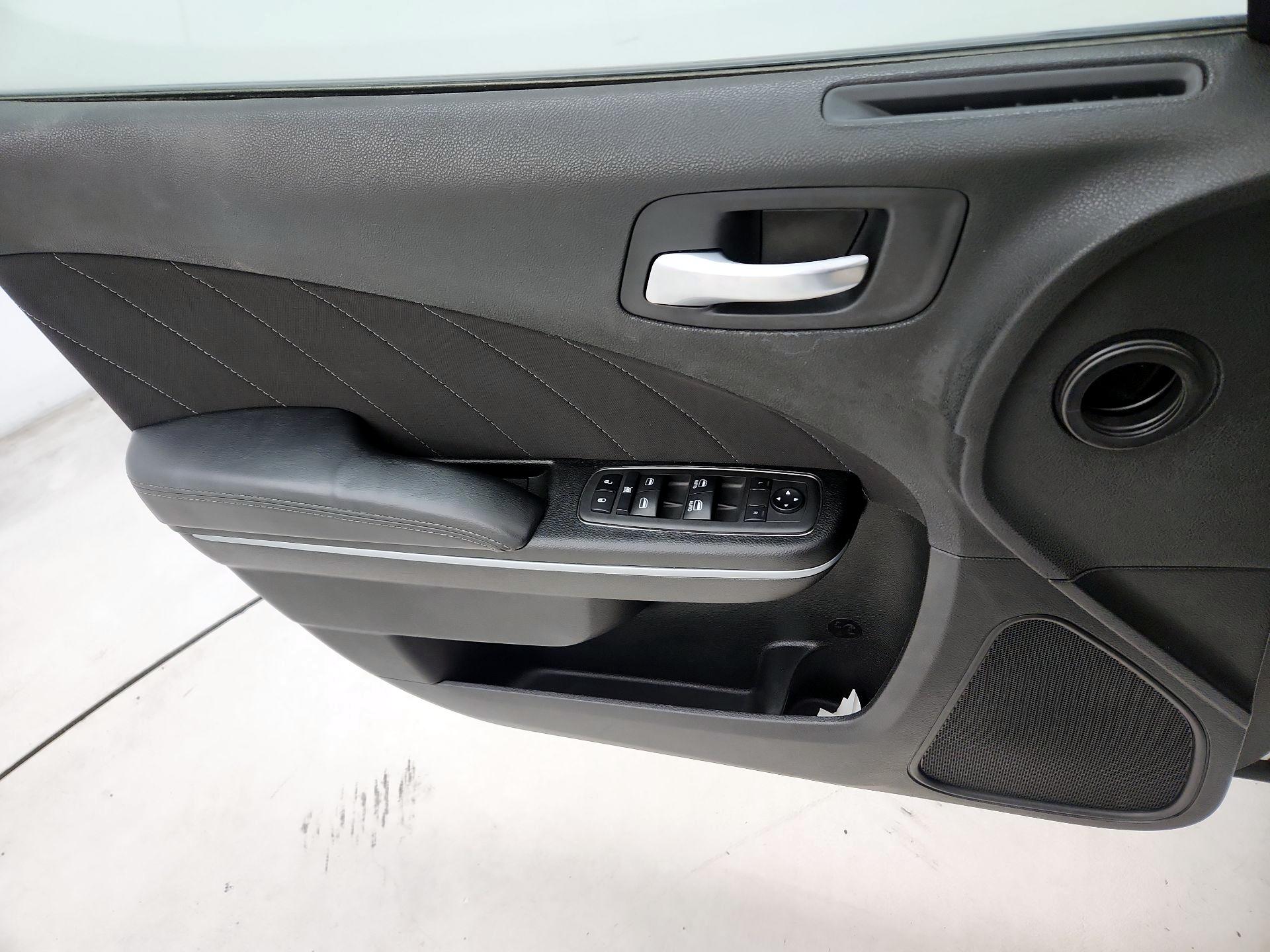 Thumbnail: 2022 Dodge Charger - 12