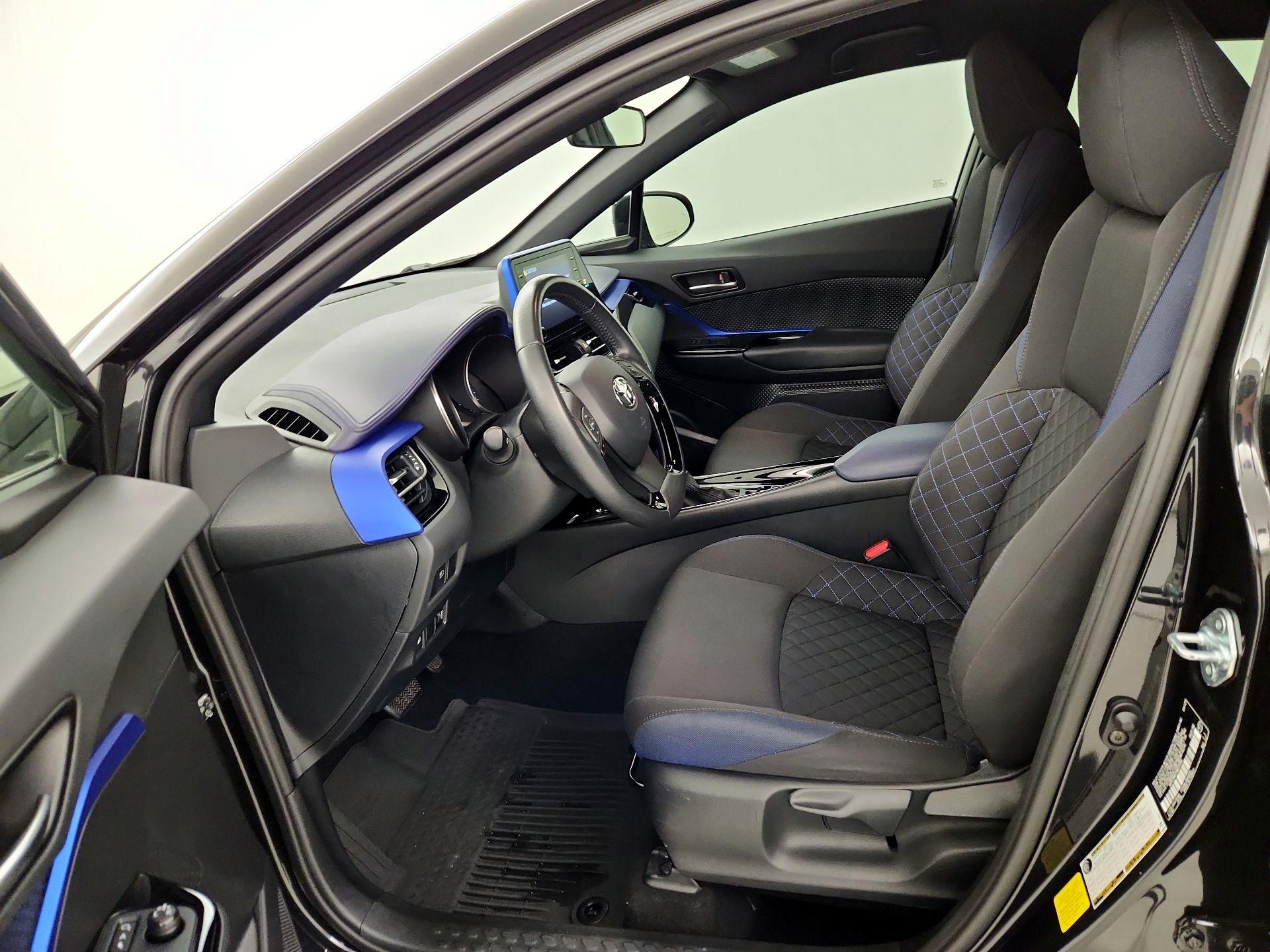 Thumbnail: 2021 Toyota C-HR - 11