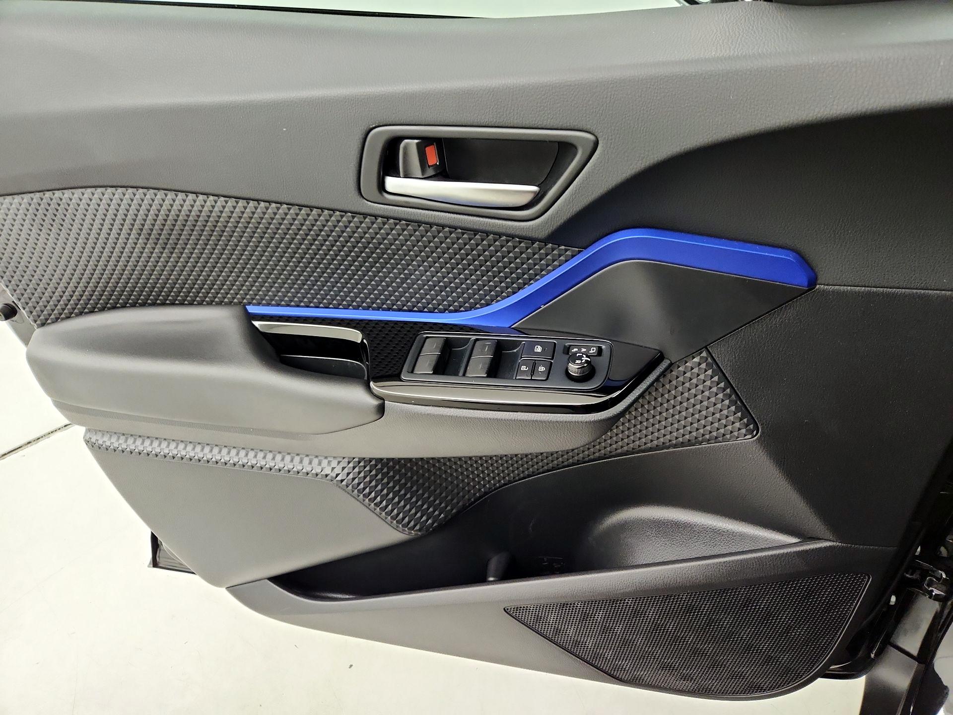 Thumbnail: 2021 Toyota C-HR - 12