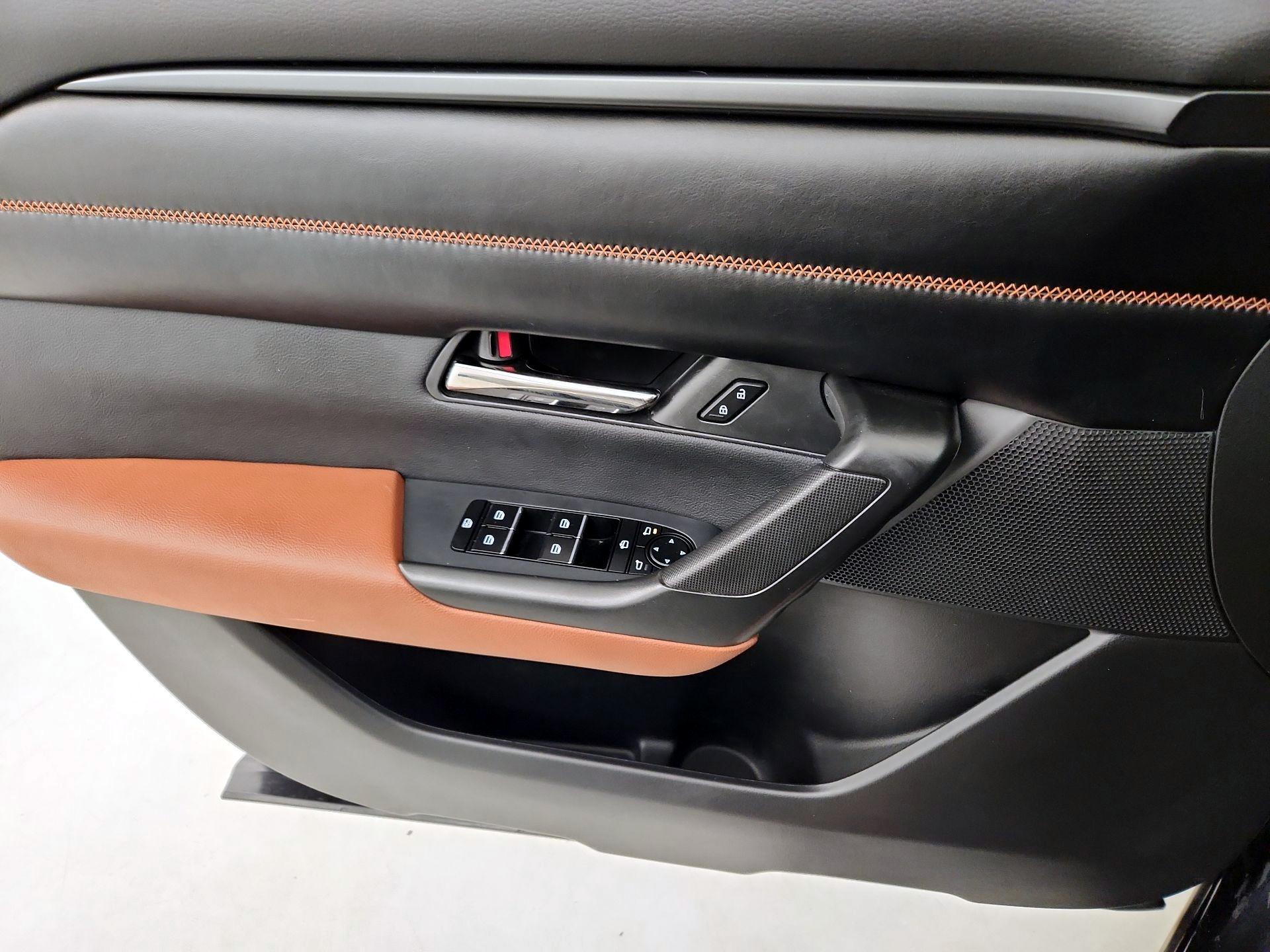 Thumbnail: 2023 Mazda CX-50 - 12