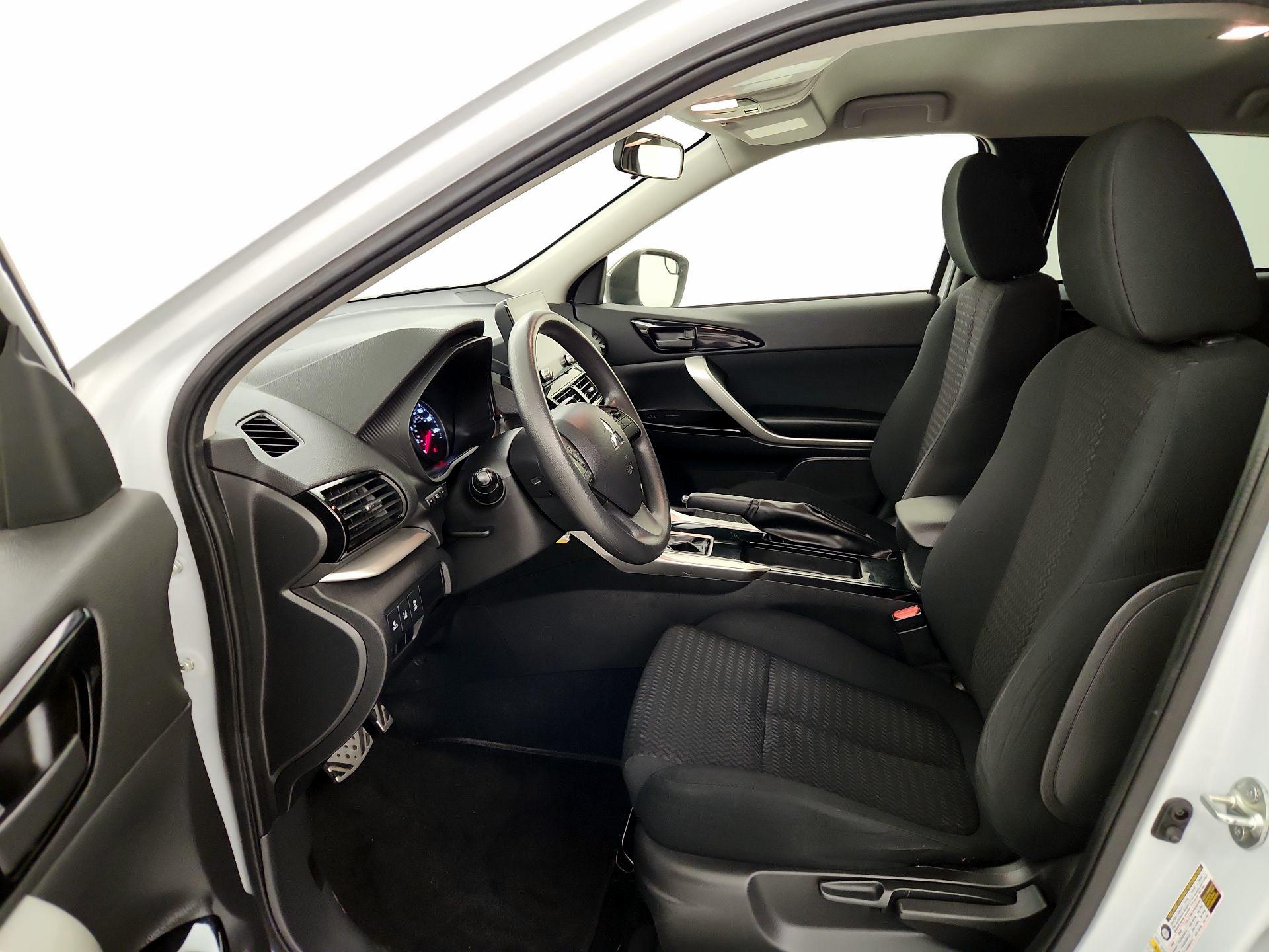 Thumbnail: 2023 Mitsubishi Eclipse Cross - 11