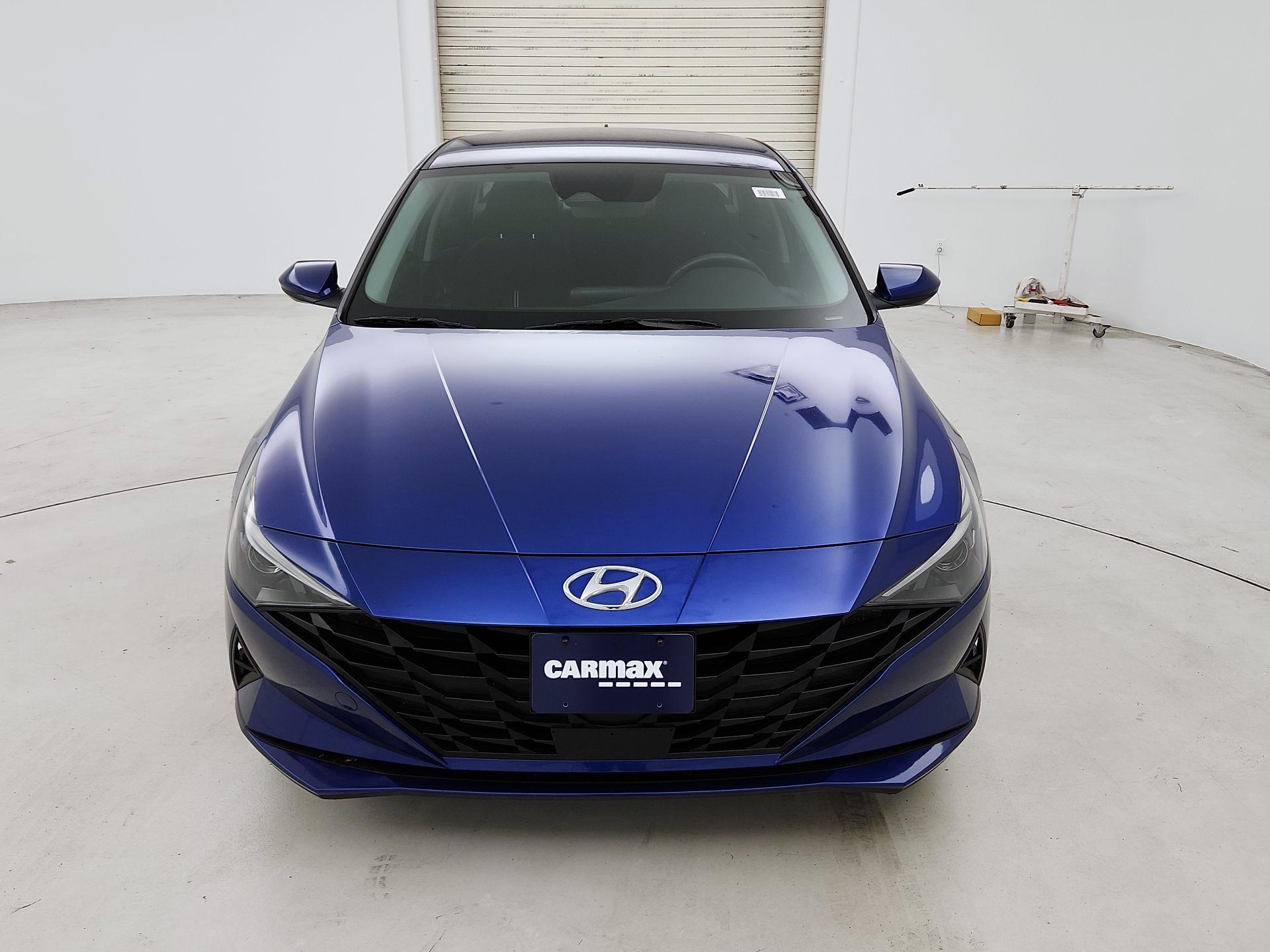Thumbnail: 2022 Hyundai Elantra - 2