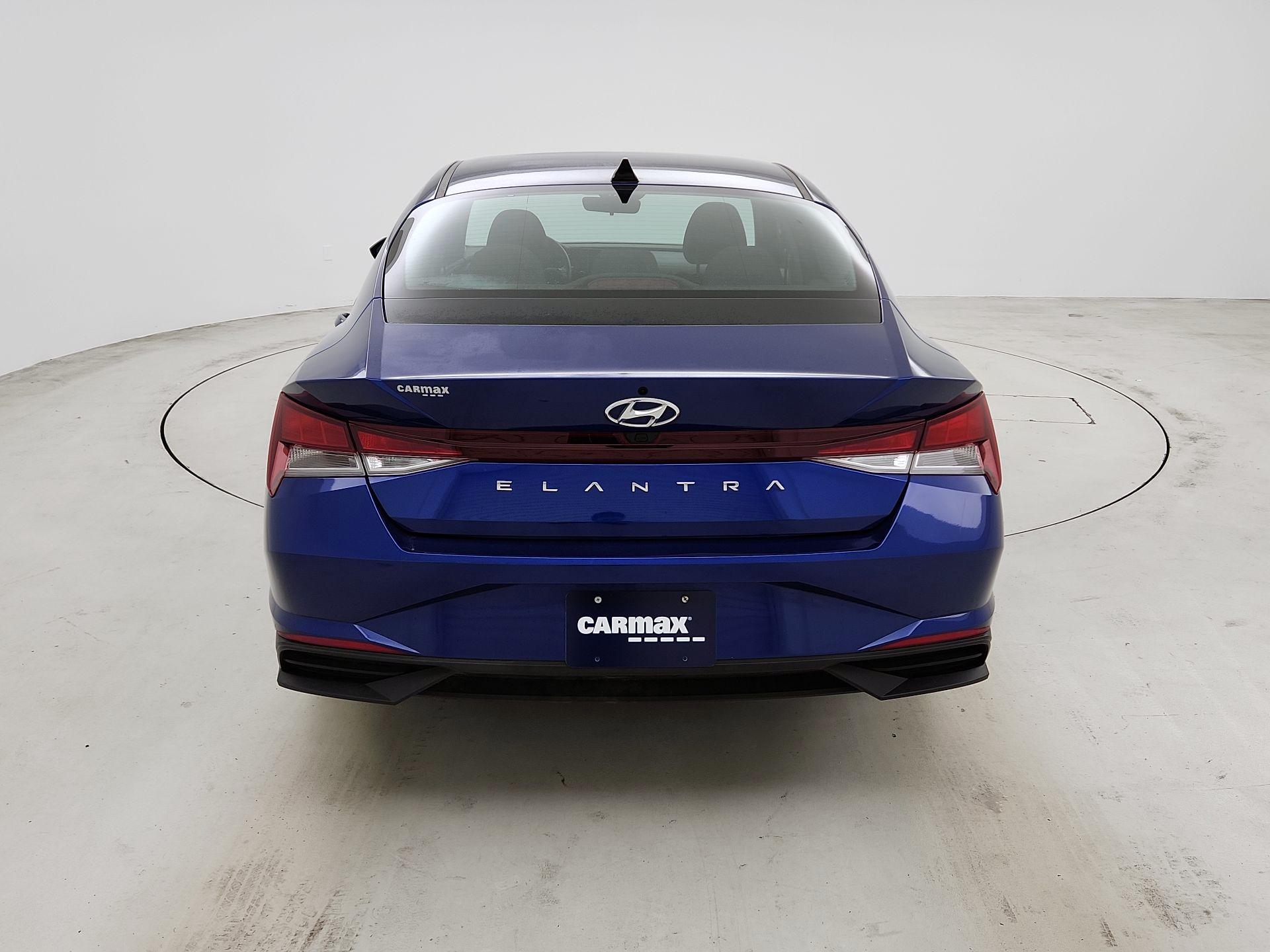 Thumbnail: 2022 Hyundai Elantra - 6