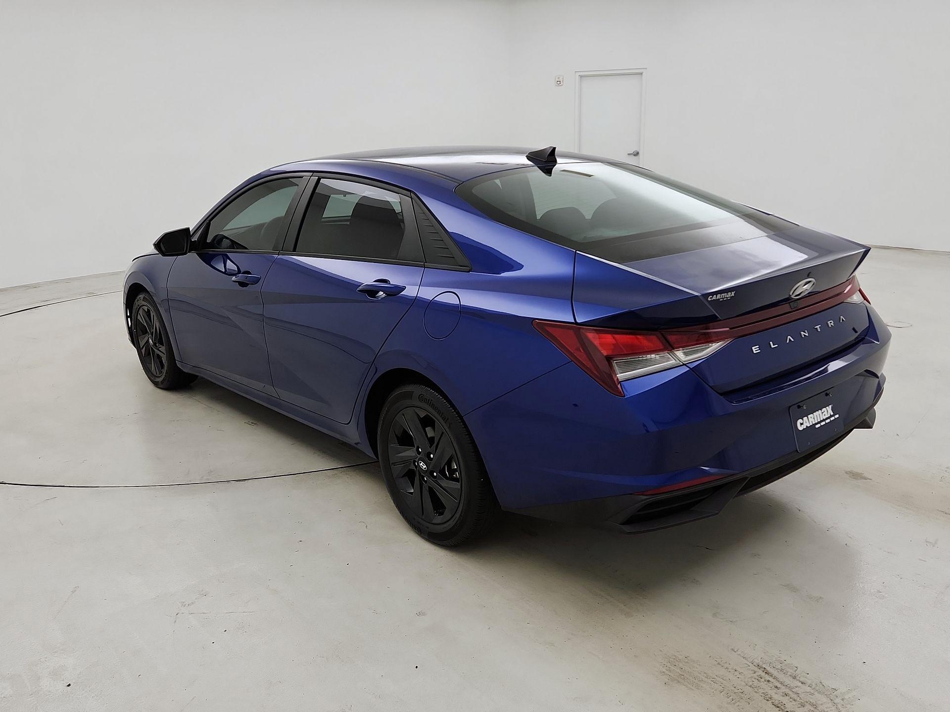 Thumbnail: 2022 Hyundai Elantra - 7