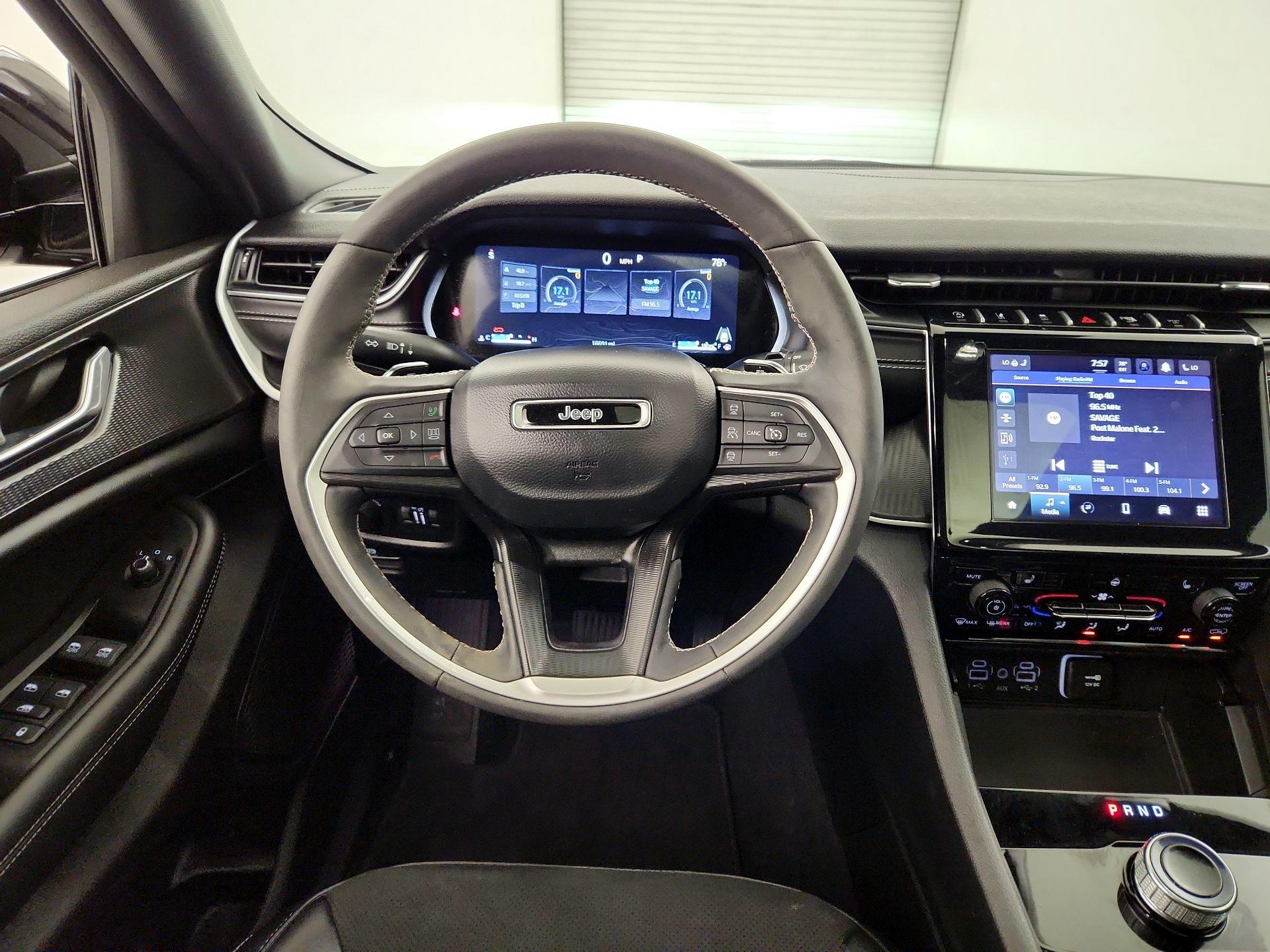 Thumbnail: 2024 Jeep Grand Cherokee - 10