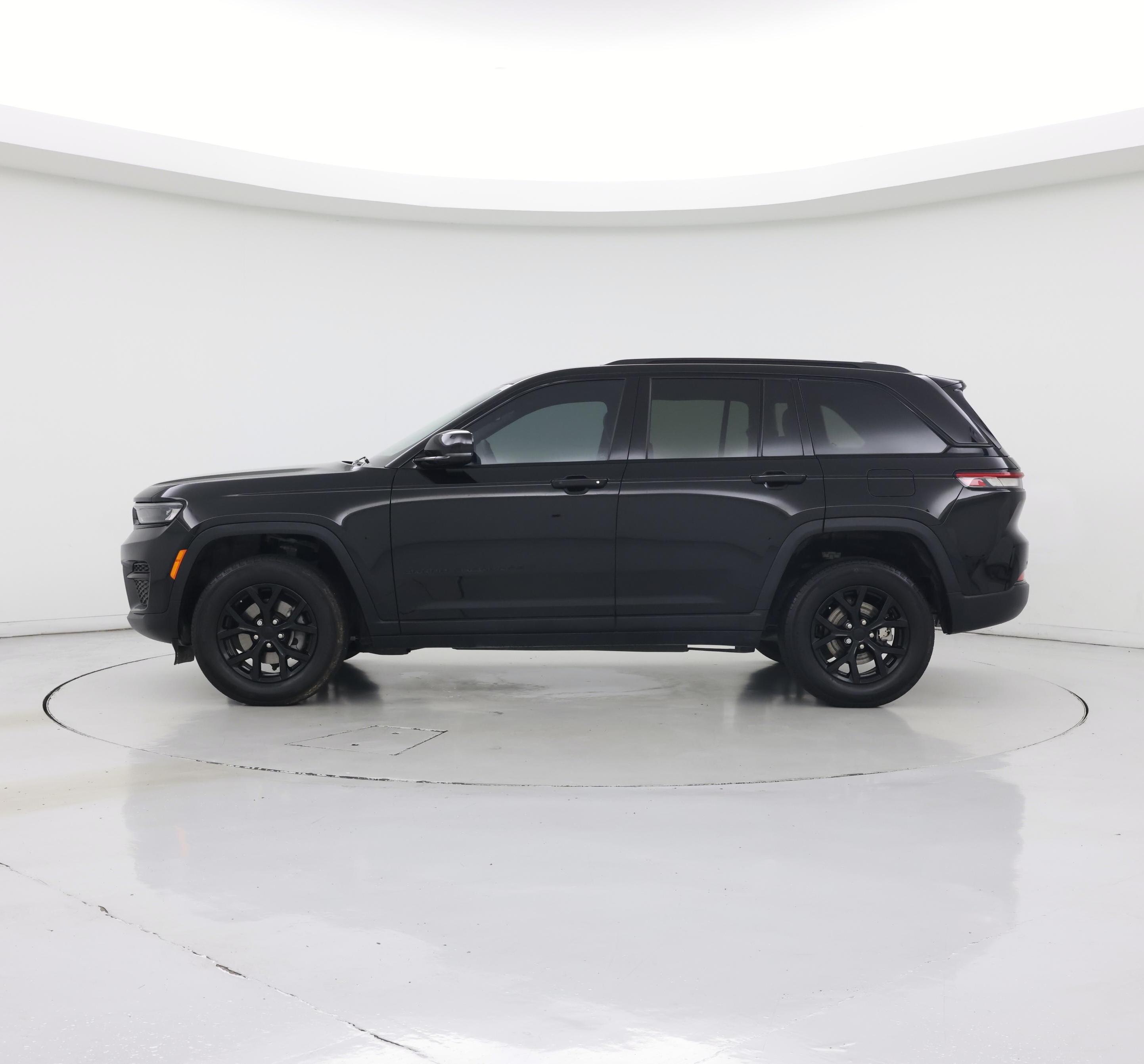 Thumbnail: 2024 Jeep Grand Cherokee - 3