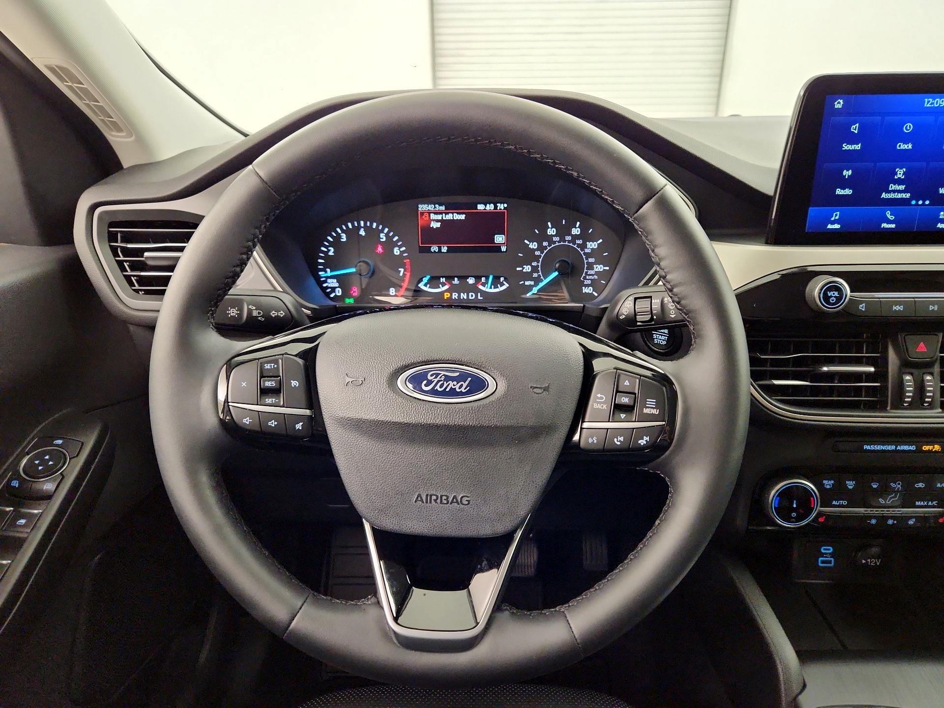 Thumbnail: 2022 Ford Escape - 10