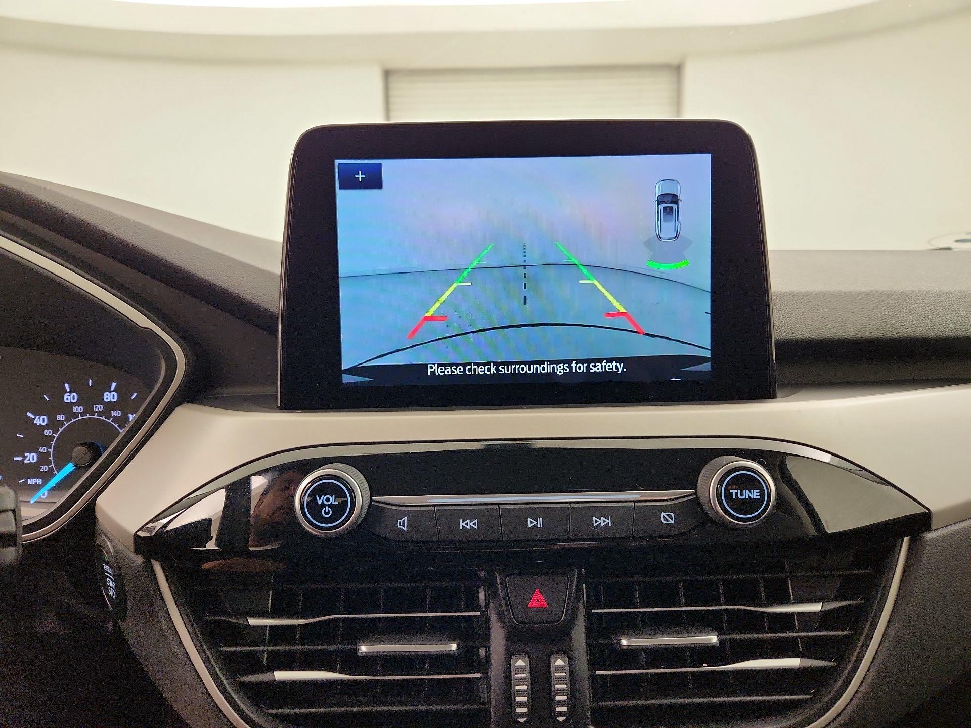 Thumbnail: 2022 Ford Escape - 14