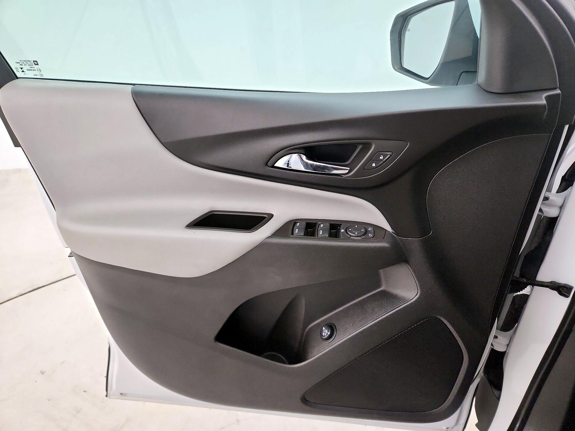 Thumbnail: 2023 Chevrolet Equinox - 12