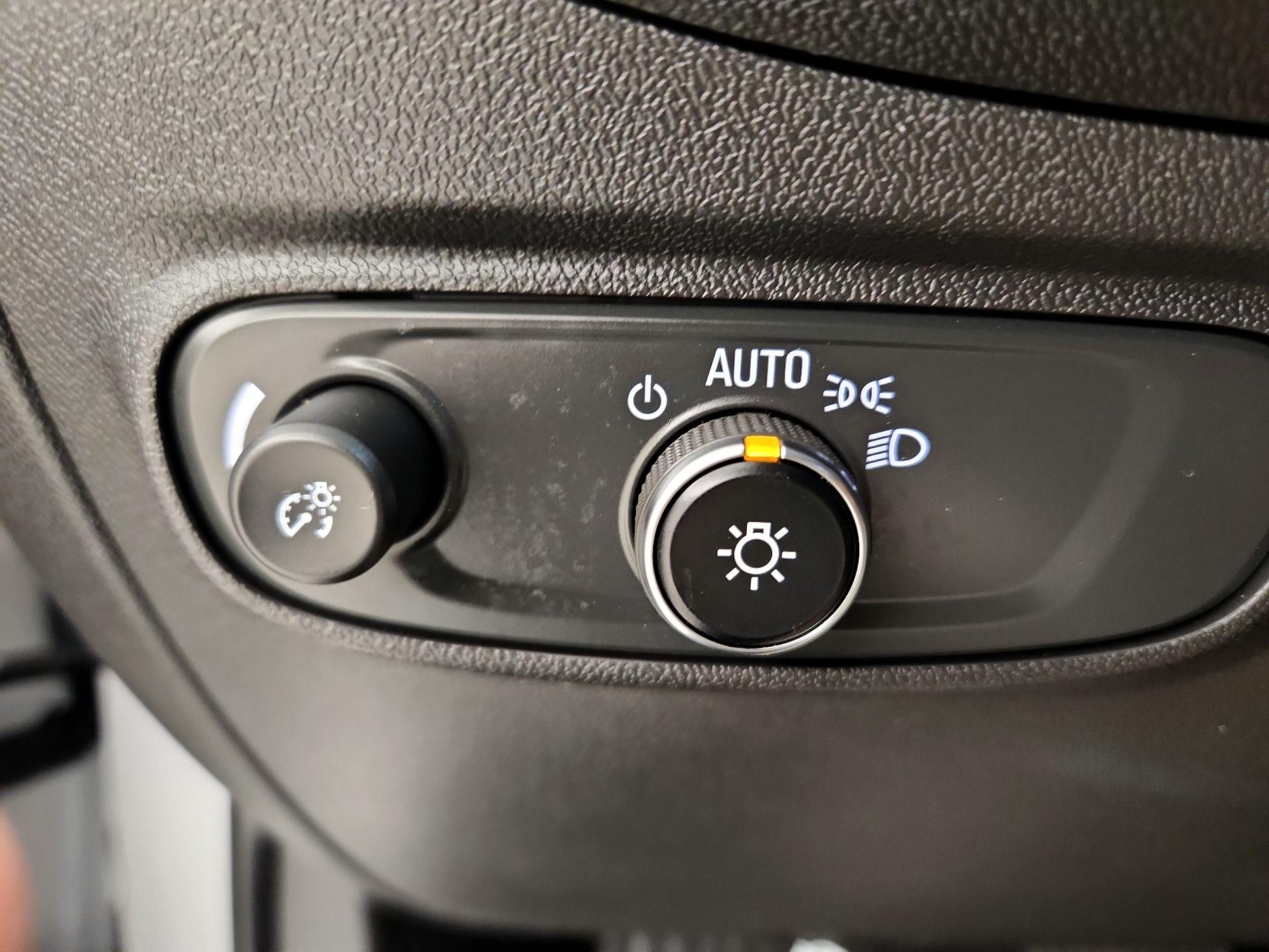 Thumbnail: 2023 Chevrolet Equinox - 13