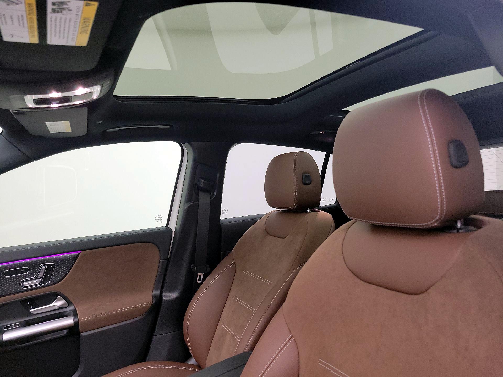 Thumbnail: 2025 Mercedes-Benz GLA - 20