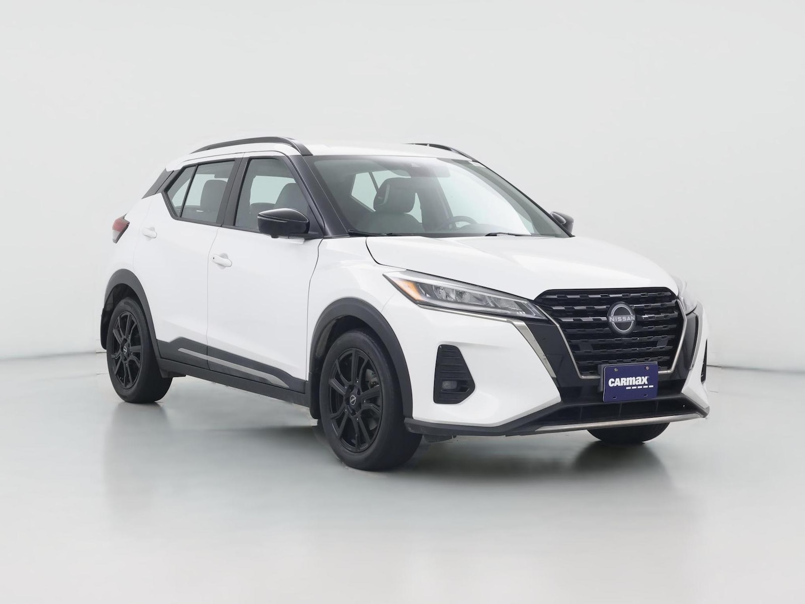 2023 Nissan Kicks
