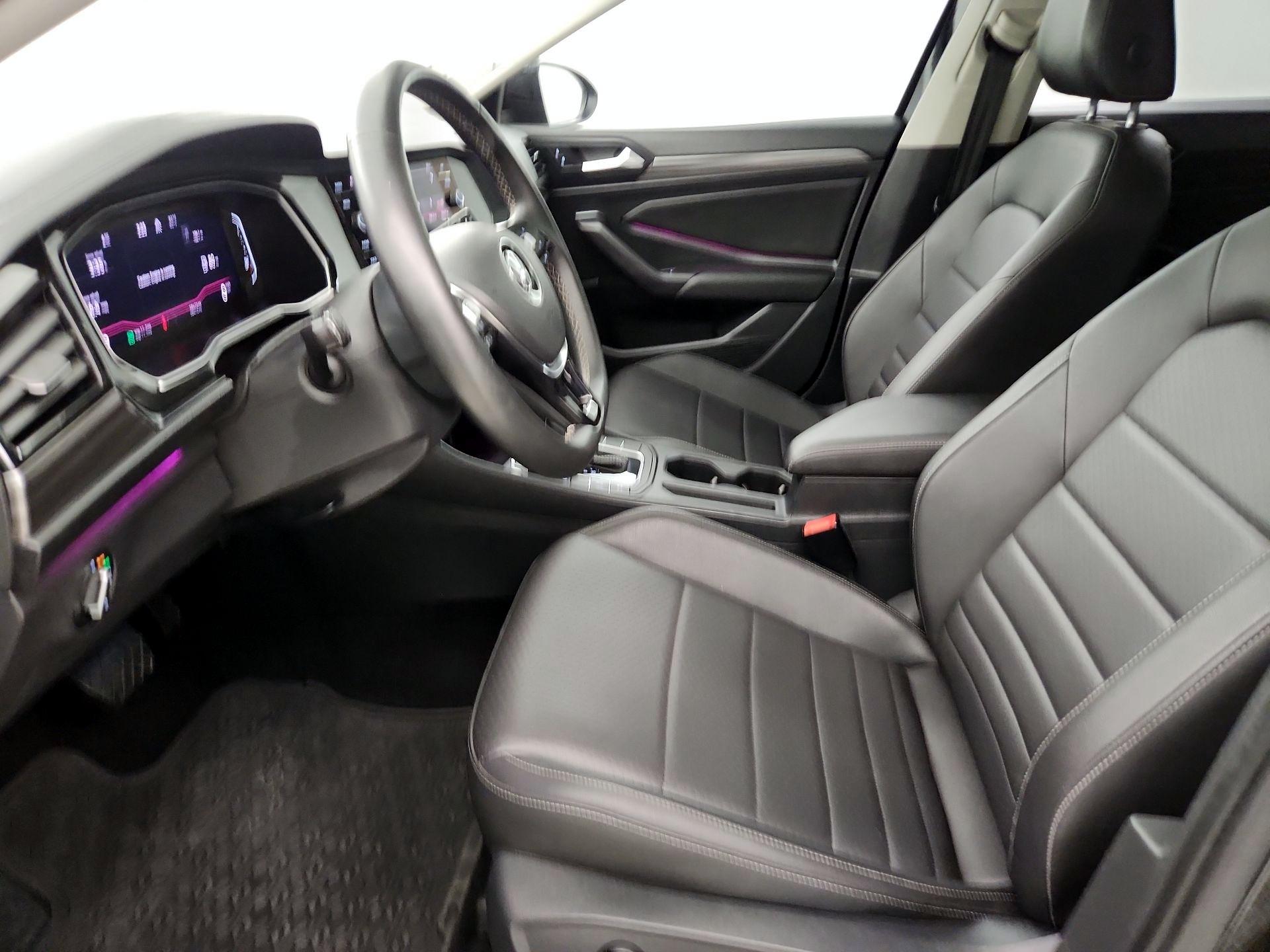 Thumbnail: 2021 Volkswagen Jetta - 9