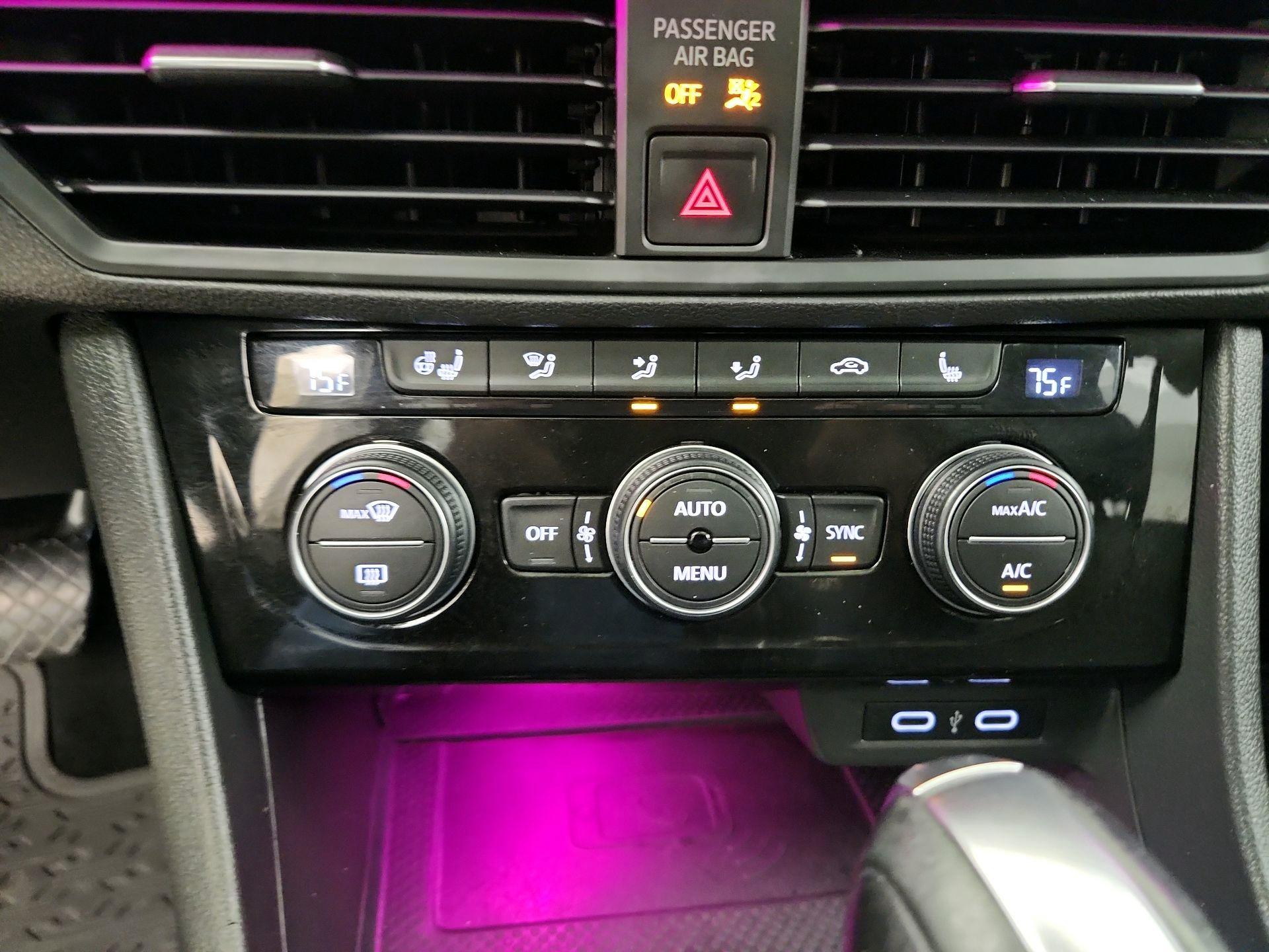 Thumbnail: 2021 Volkswagen Jetta - 14