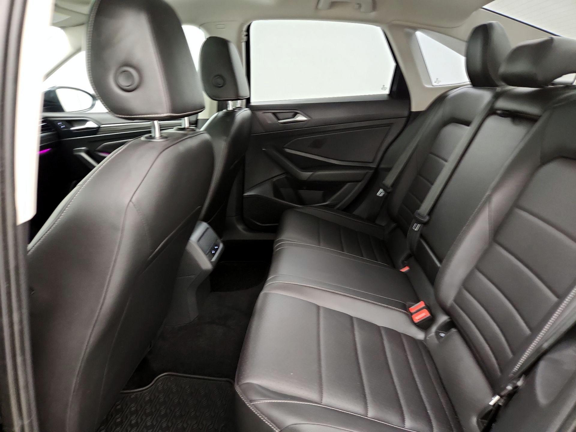 Thumbnail: 2021 Volkswagen Jetta - 18