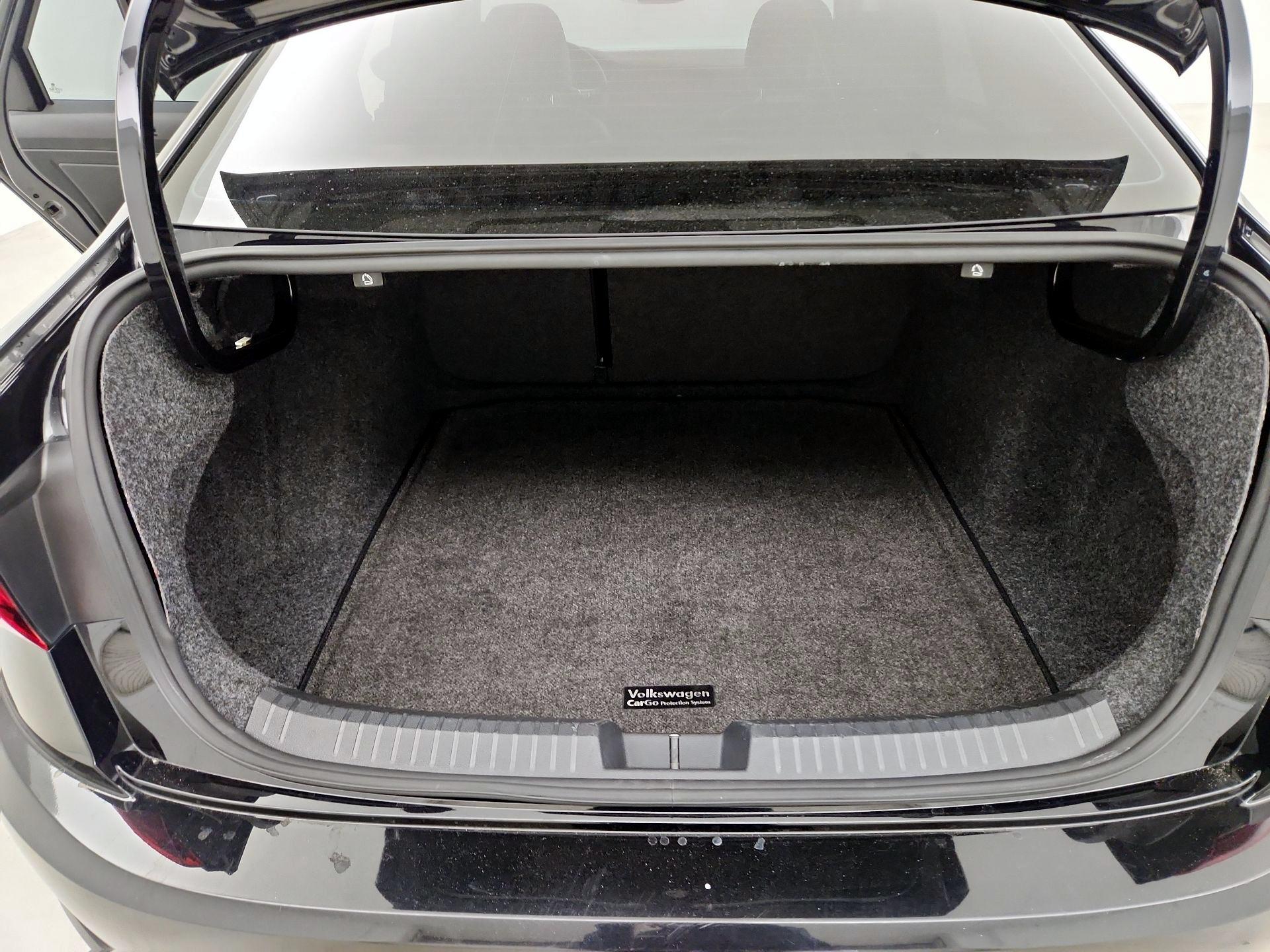 Thumbnail: 2021 Volkswagen Jetta - 19