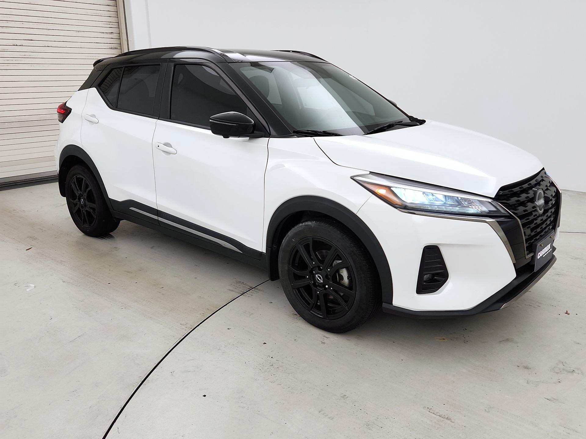 Thumbnail: 2023 Nissan Kicks - 1