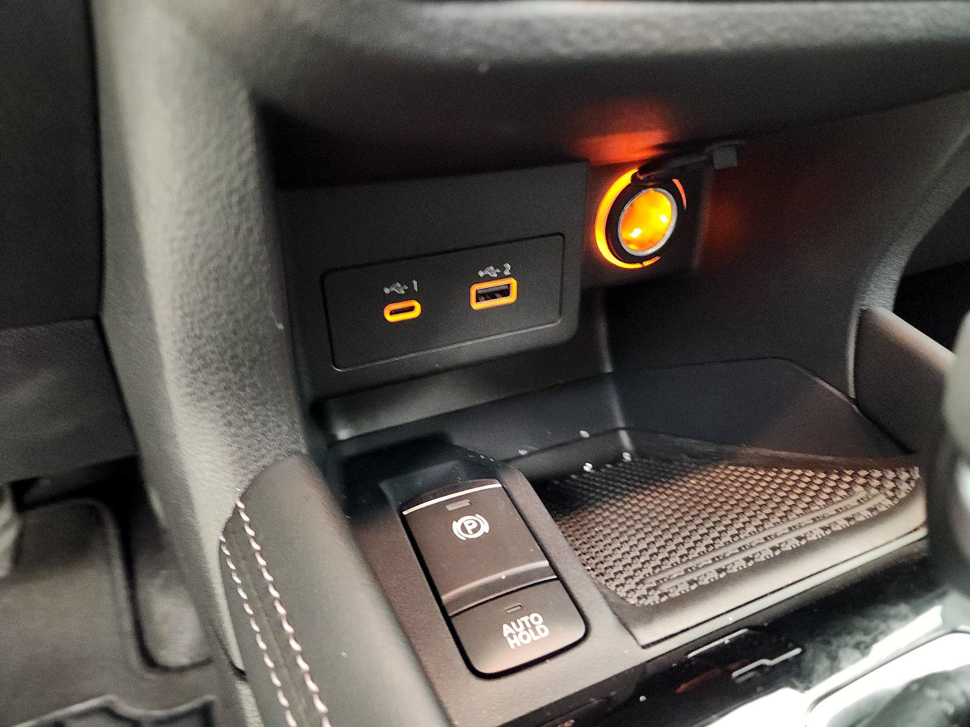 Thumbnail: 2023 Nissan Kicks - 16