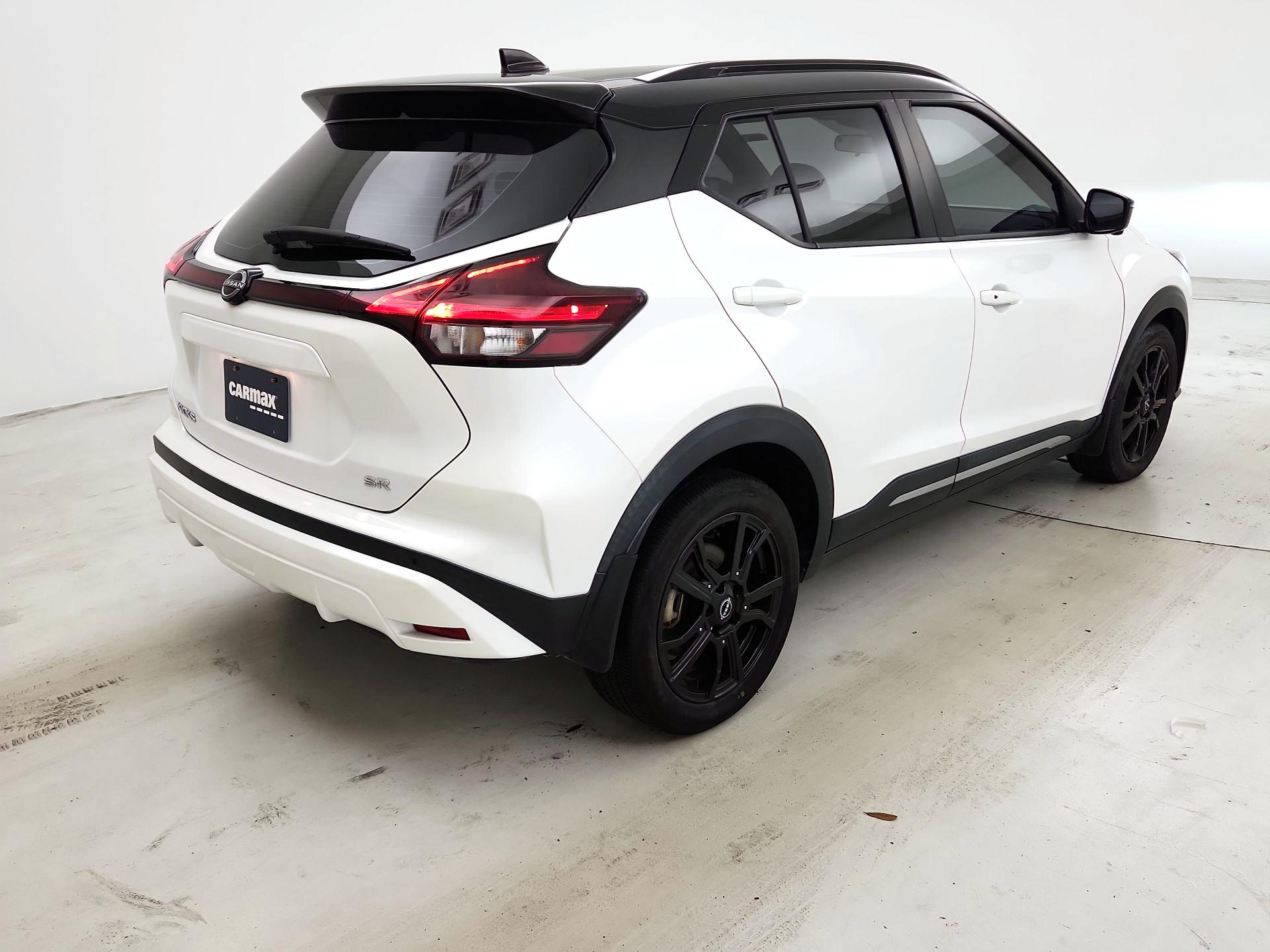 Thumbnail: 2023 Nissan Kicks - 5