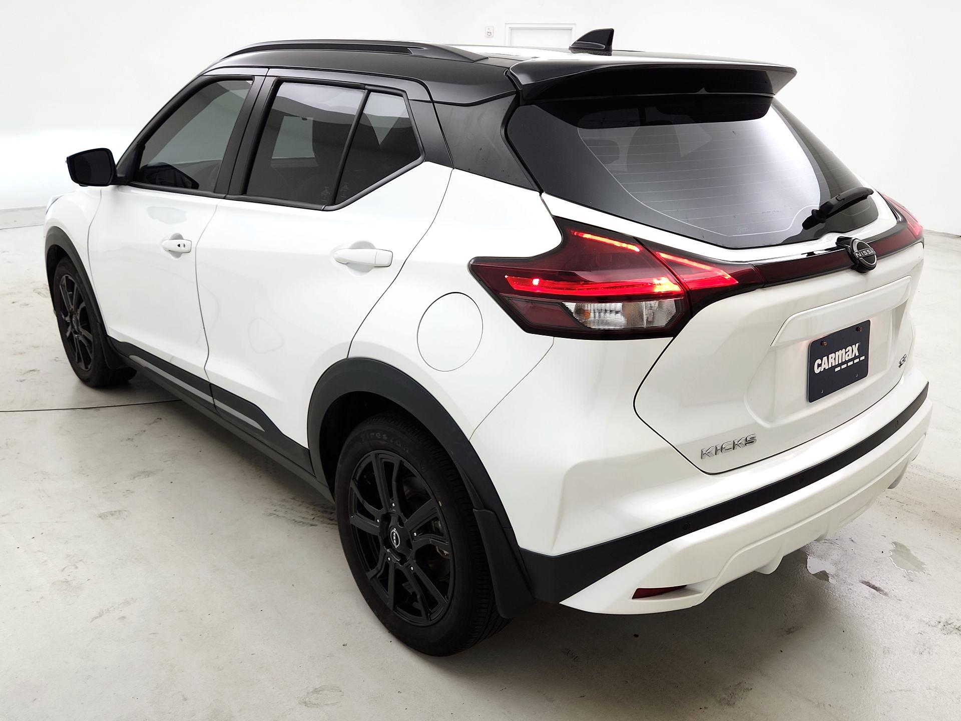 Thumbnail: 2023 Nissan Kicks - 7