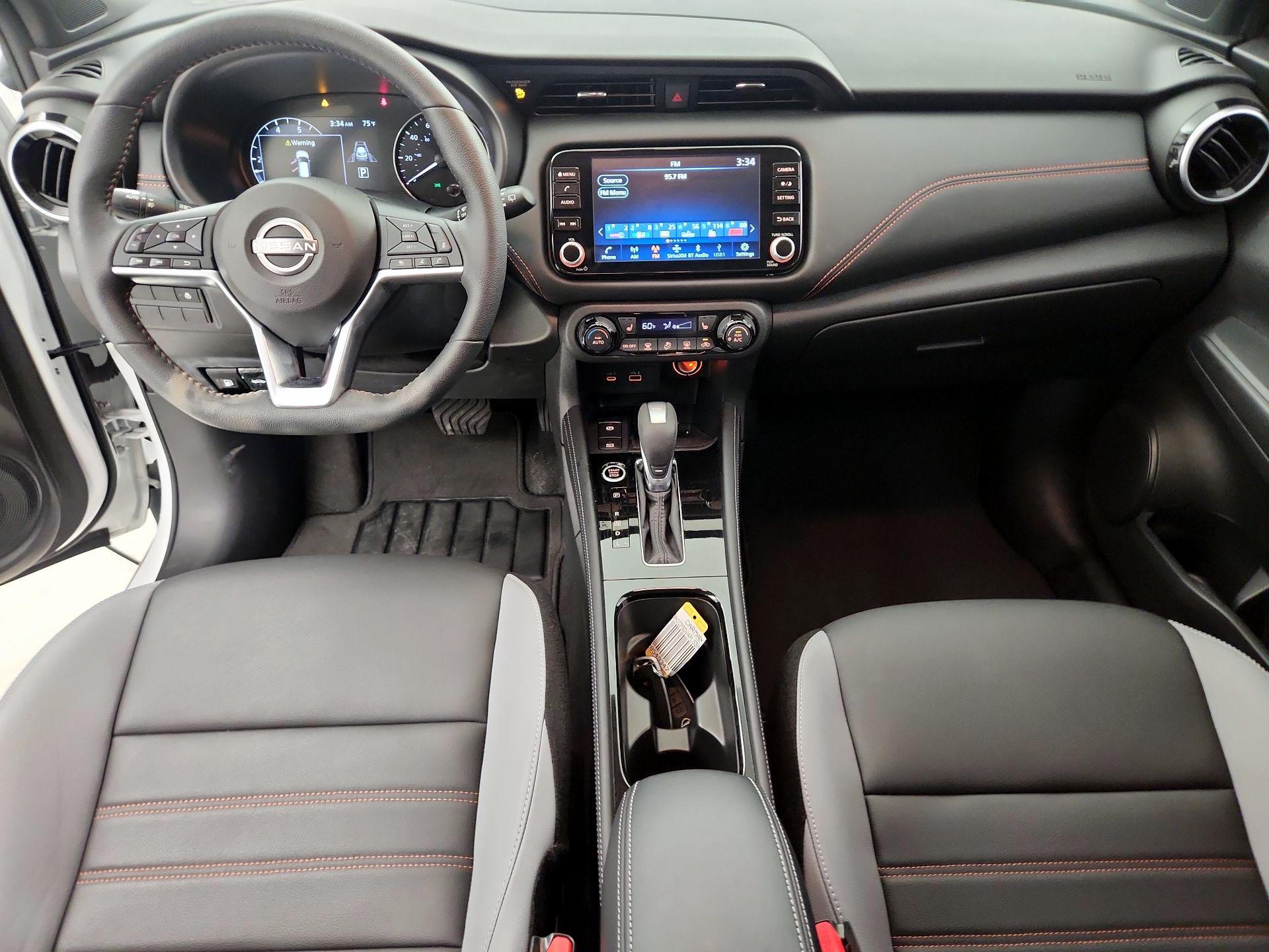 Thumbnail: 2023 Nissan Kicks - 8