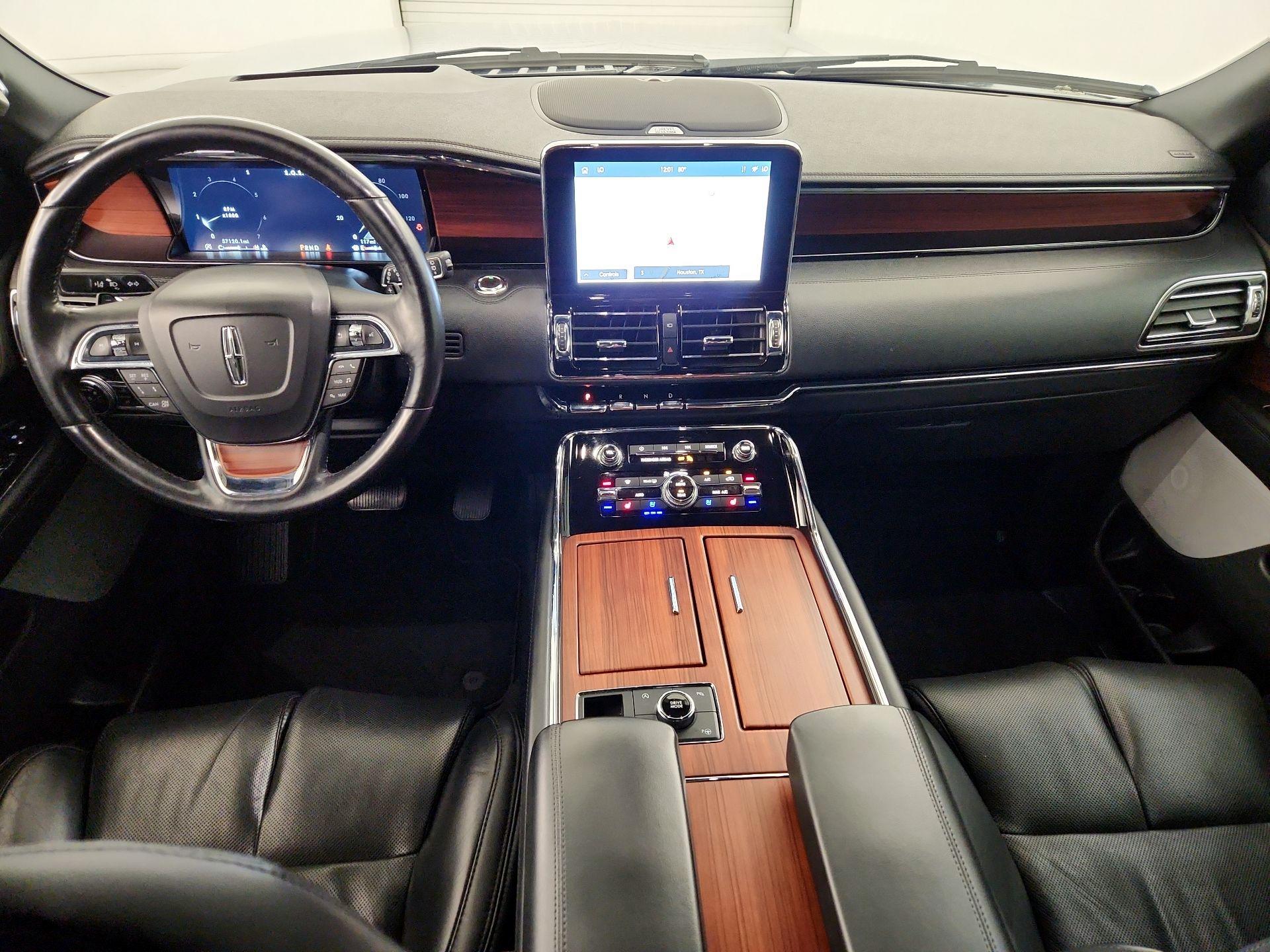 Thumbnail: 2021 Lincoln Navigator - 9