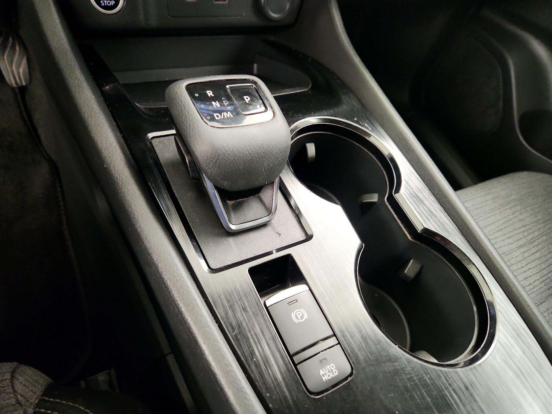 Thumbnail: 2023 Nissan Rogue - 17