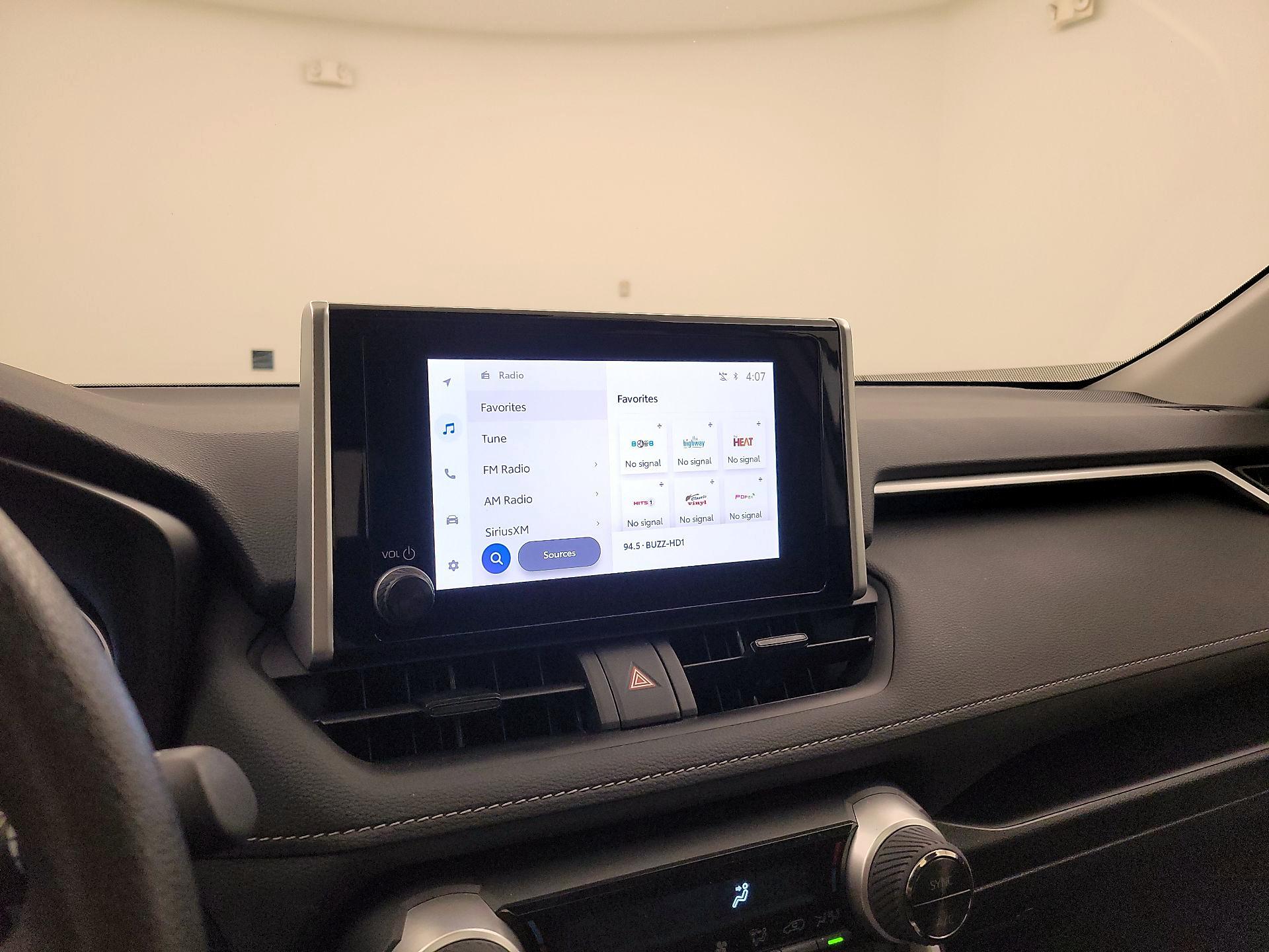 Thumbnail: 2025 Toyota RAV4 - 15