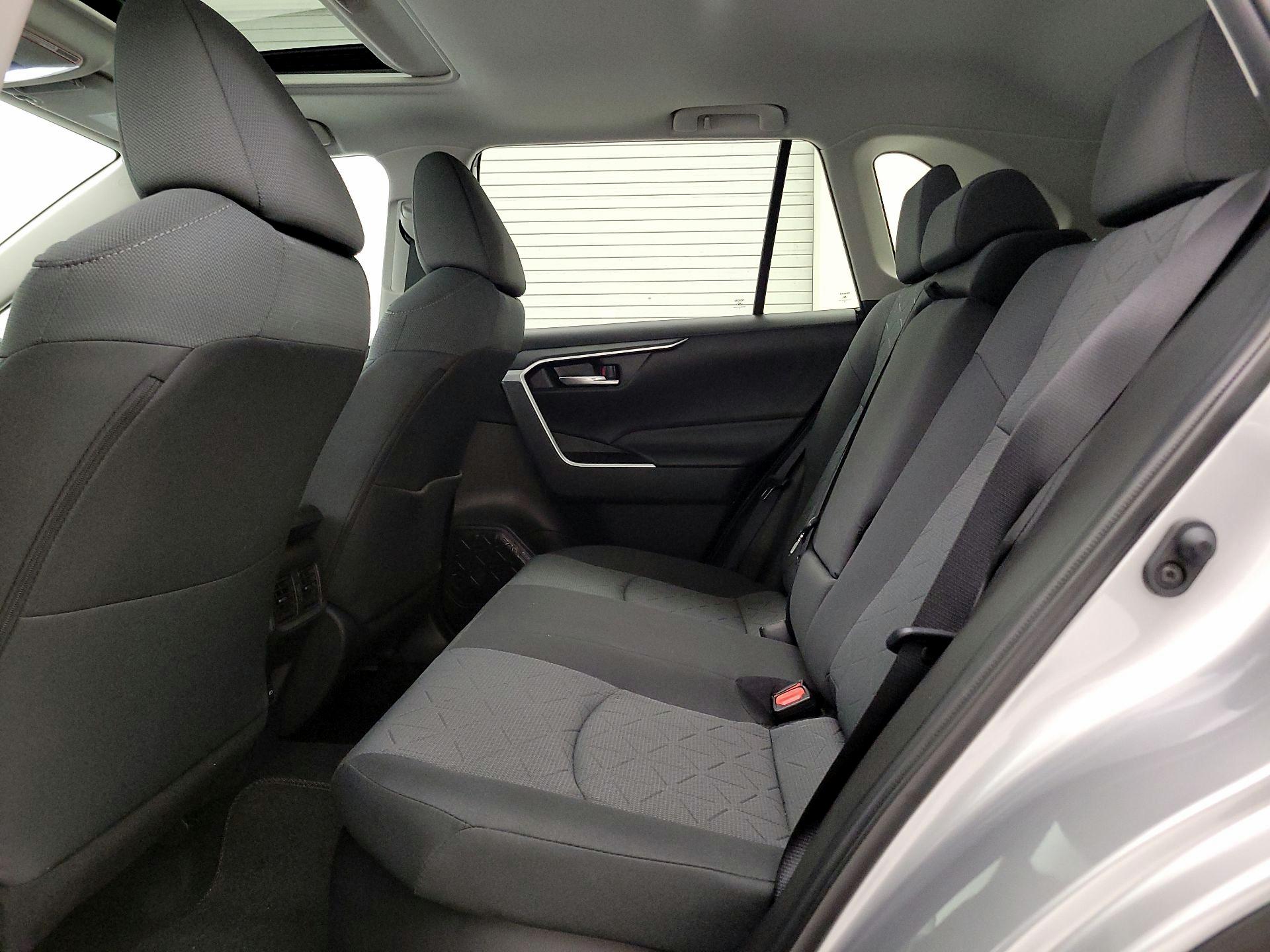 Thumbnail: 2025 Toyota RAV4 - 20